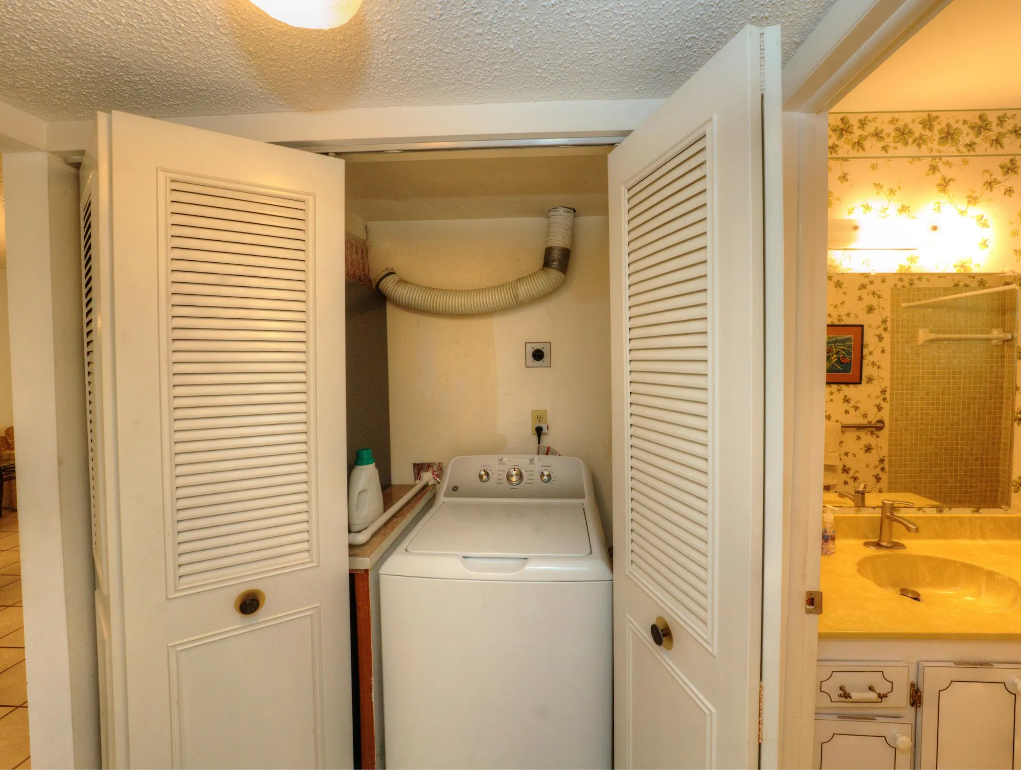 Property Slideshow image 17 of 29 | 545 covered bridge blvd b, Lake Worth, FL, 33467