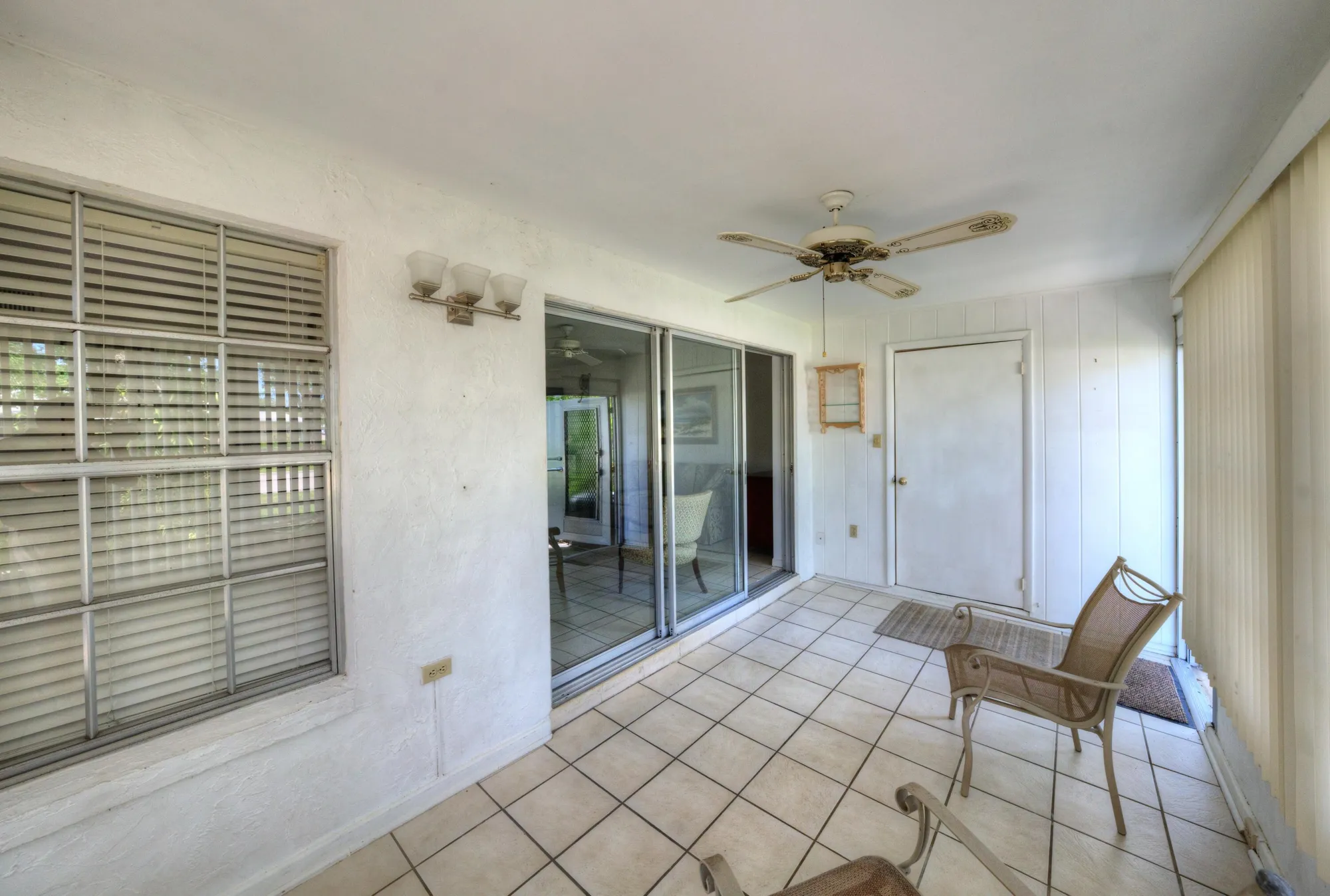 Property Slideshow image 19 of 29 | 545 covered bridge blvd b, Lake Worth, FL, 33467