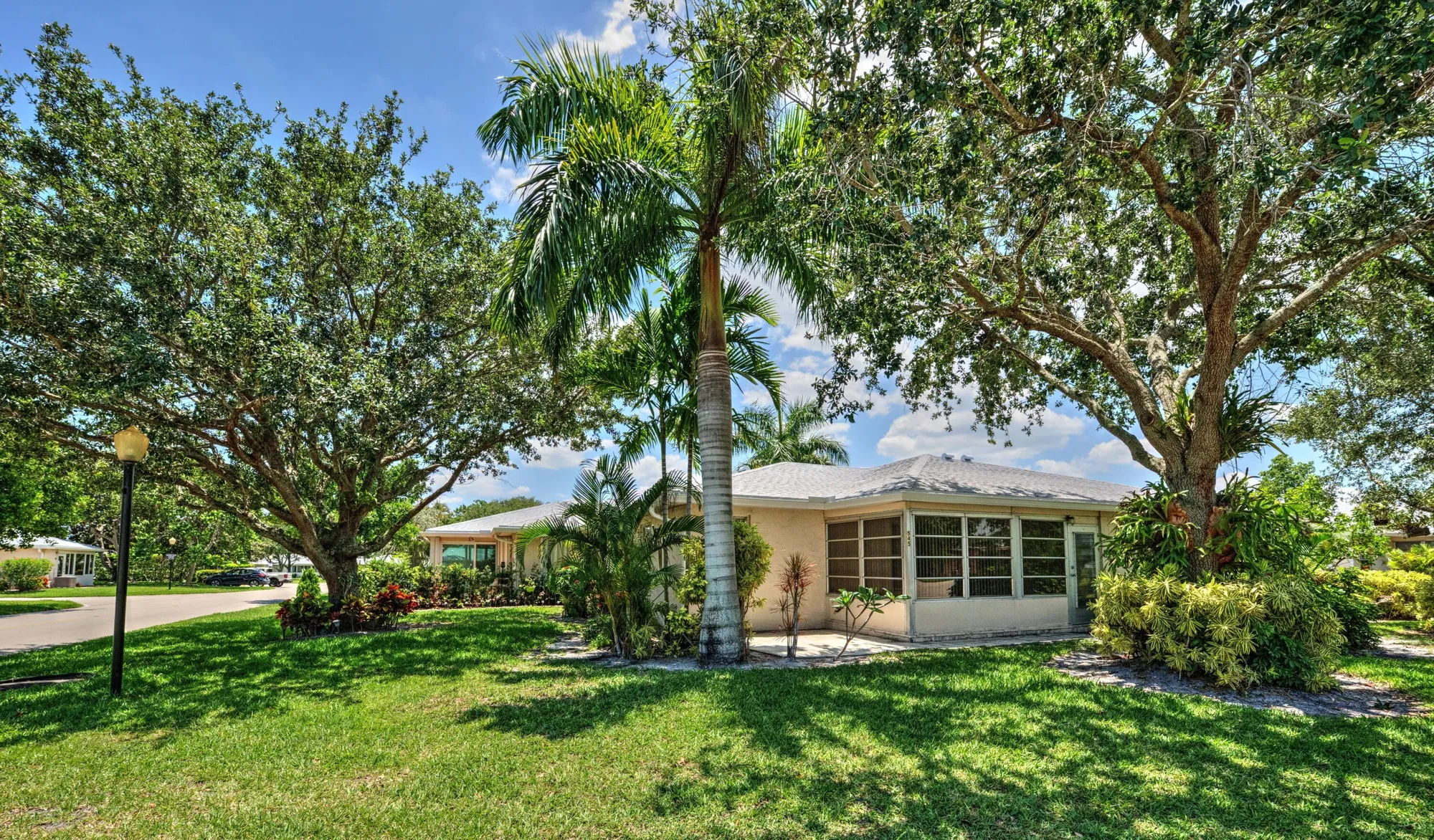 Property Slideshow image 21 of 29 | 545 covered bridge blvd b, Lake Worth, FL, 33467