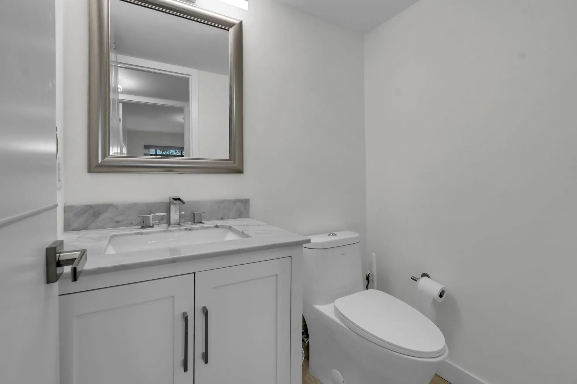 Property Slideshow image 13 of 62 | 1084 guildford e, Boca Raton, FL, 33434