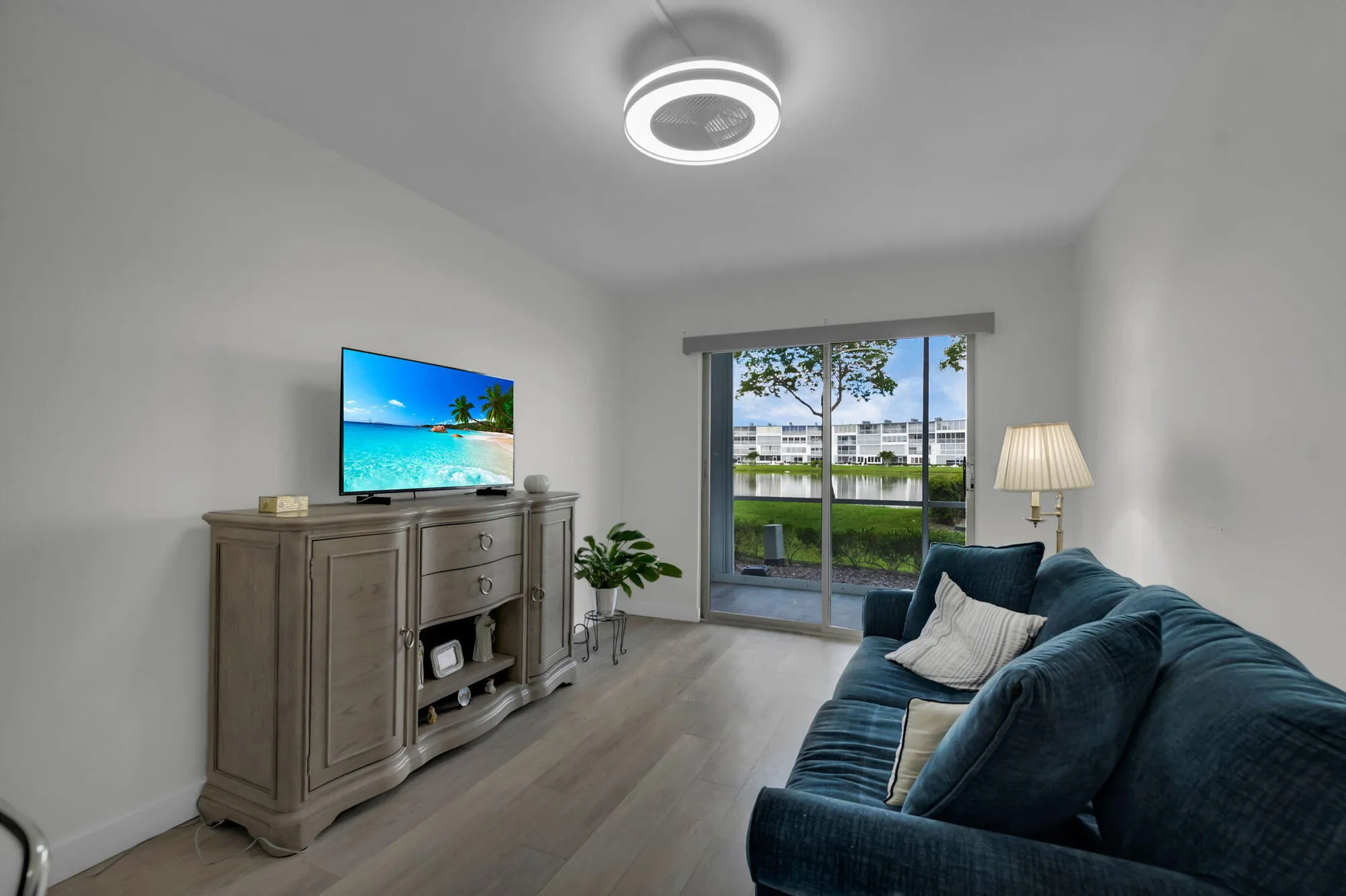 Property Slideshow image 17 of 62 | 1084 guildford e, Boca Raton, FL, 33434