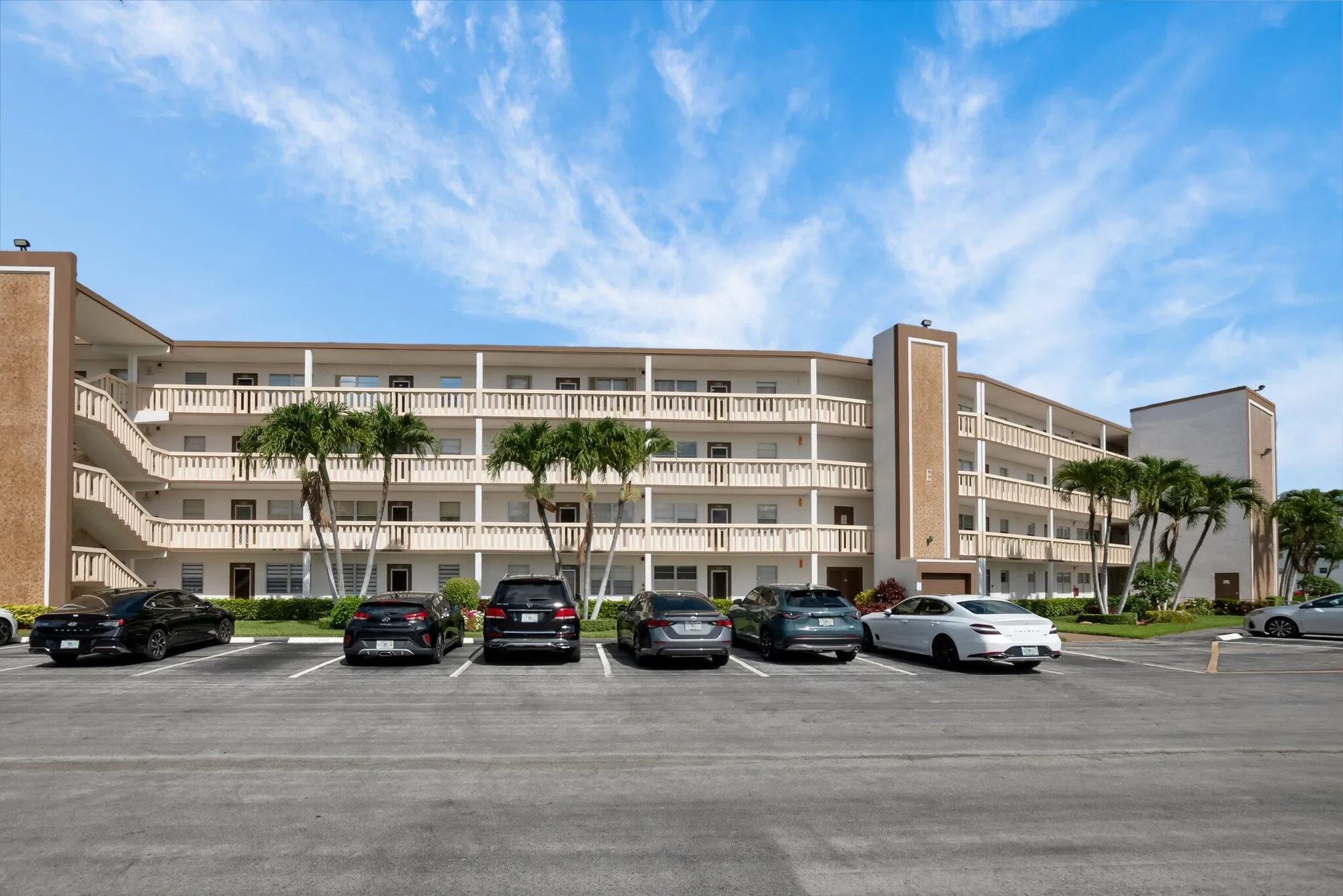 Property Slideshow image 25 of 62 | 1084 guildford e, Boca Raton, FL, 33434