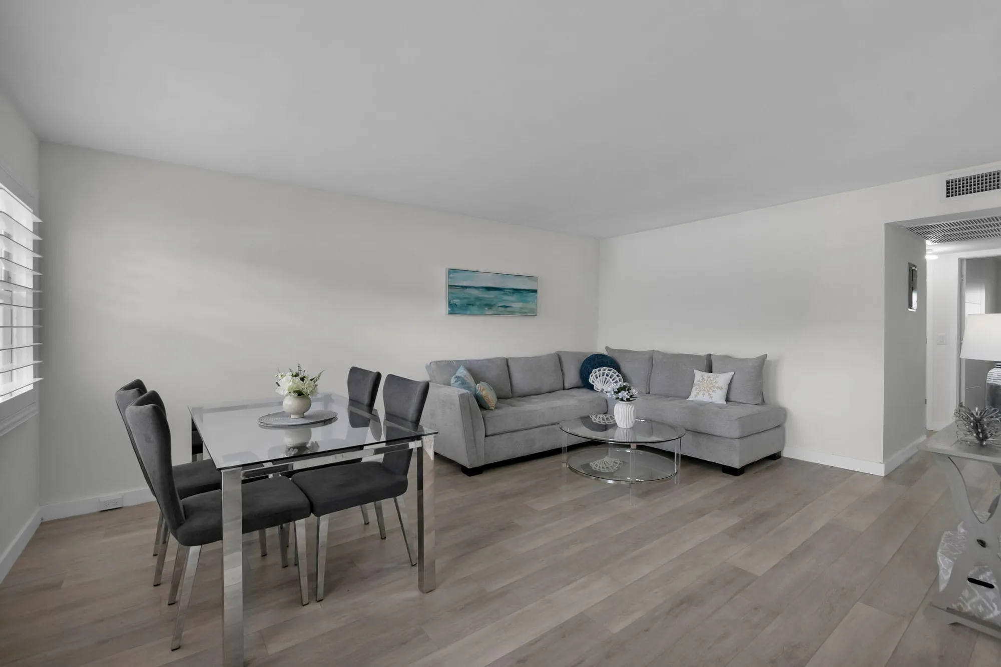 Property Slideshow image 6 of 62 | 1084 guildford e, Boca Raton, FL, 33434