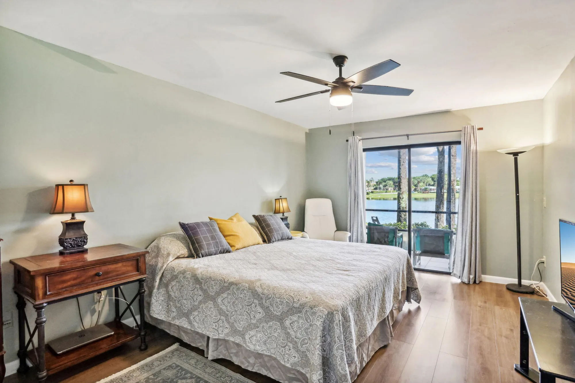 Property Slideshow image 2 of 38 | 7892 willow spring dr 1517, Lake Worth, FL, 33467