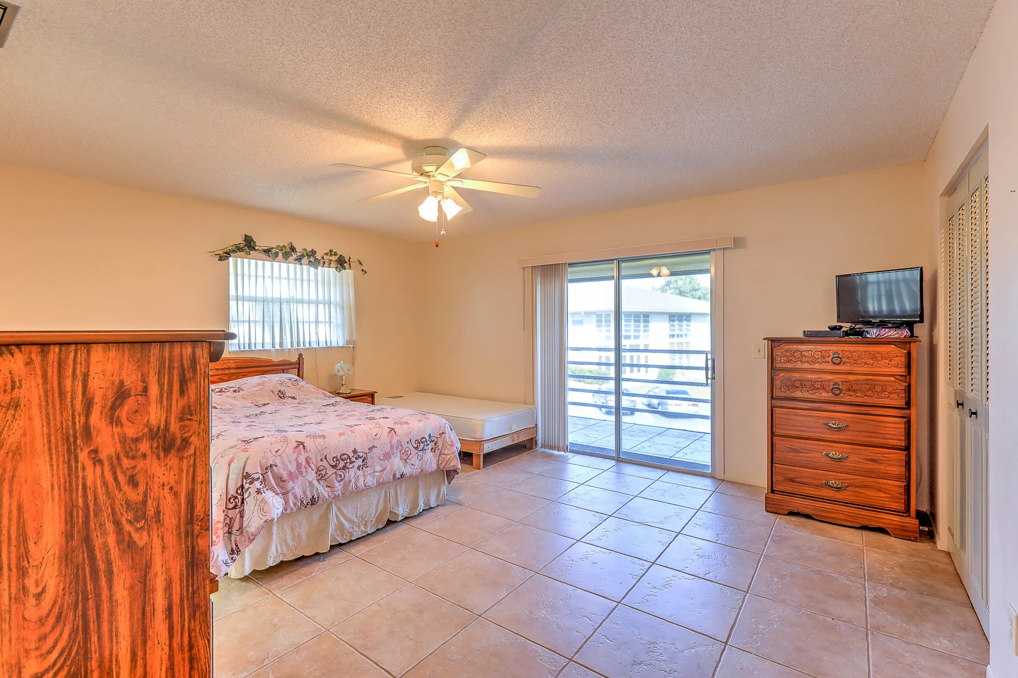 Property Slideshow image 18 of 36 | 25 lake vista trl apt 203, Port Saint Lucie, FL, 34952