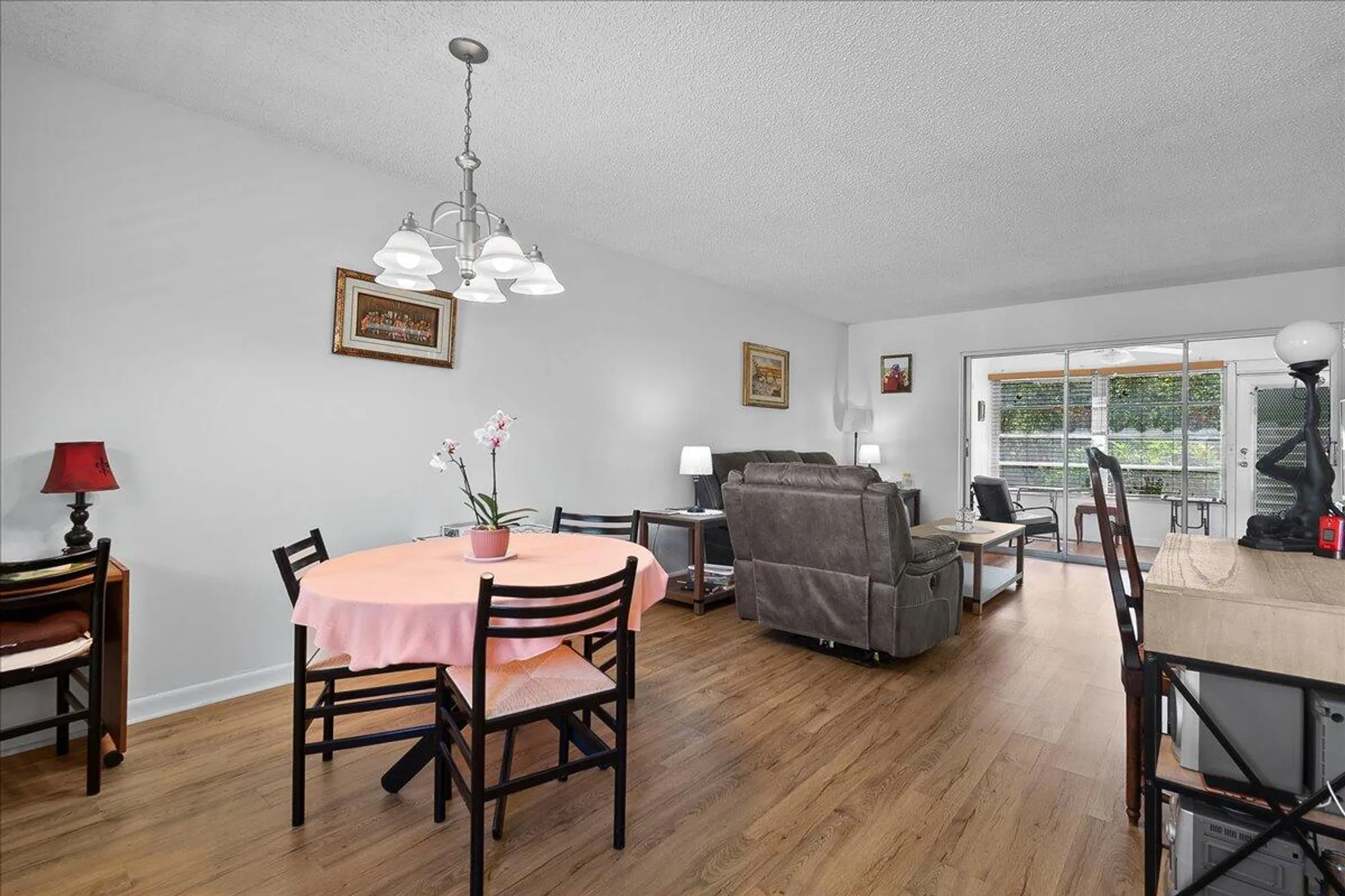 Property Slideshow image 2 of 28 | 884 worcester ln, Lake Worth, FL, 33467