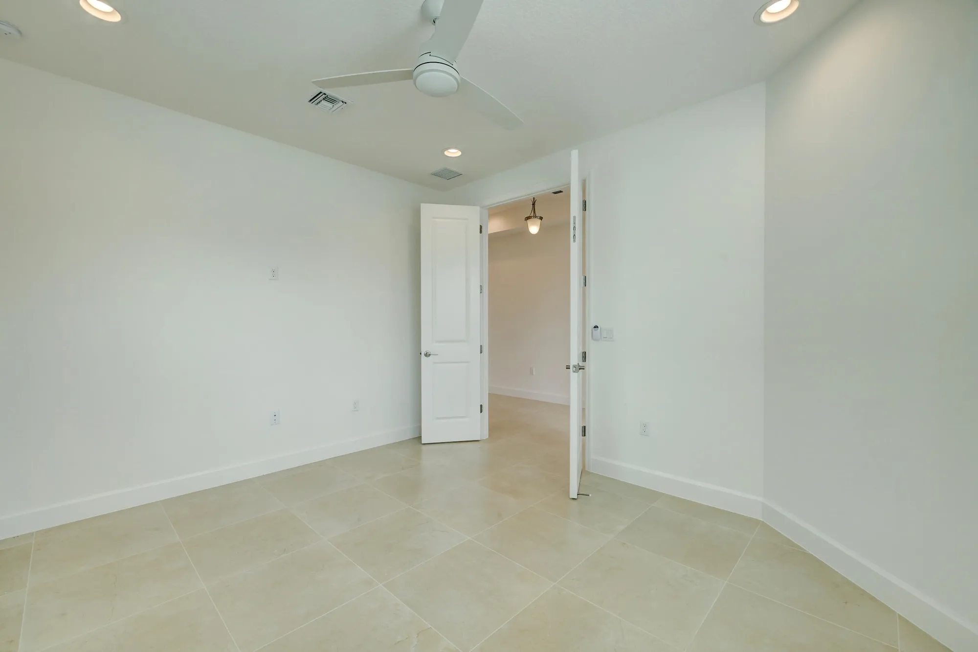 Property Slideshow image 28 of 88 | 11886 sw poseidon way, Port Saint Lucie, FL, 34987