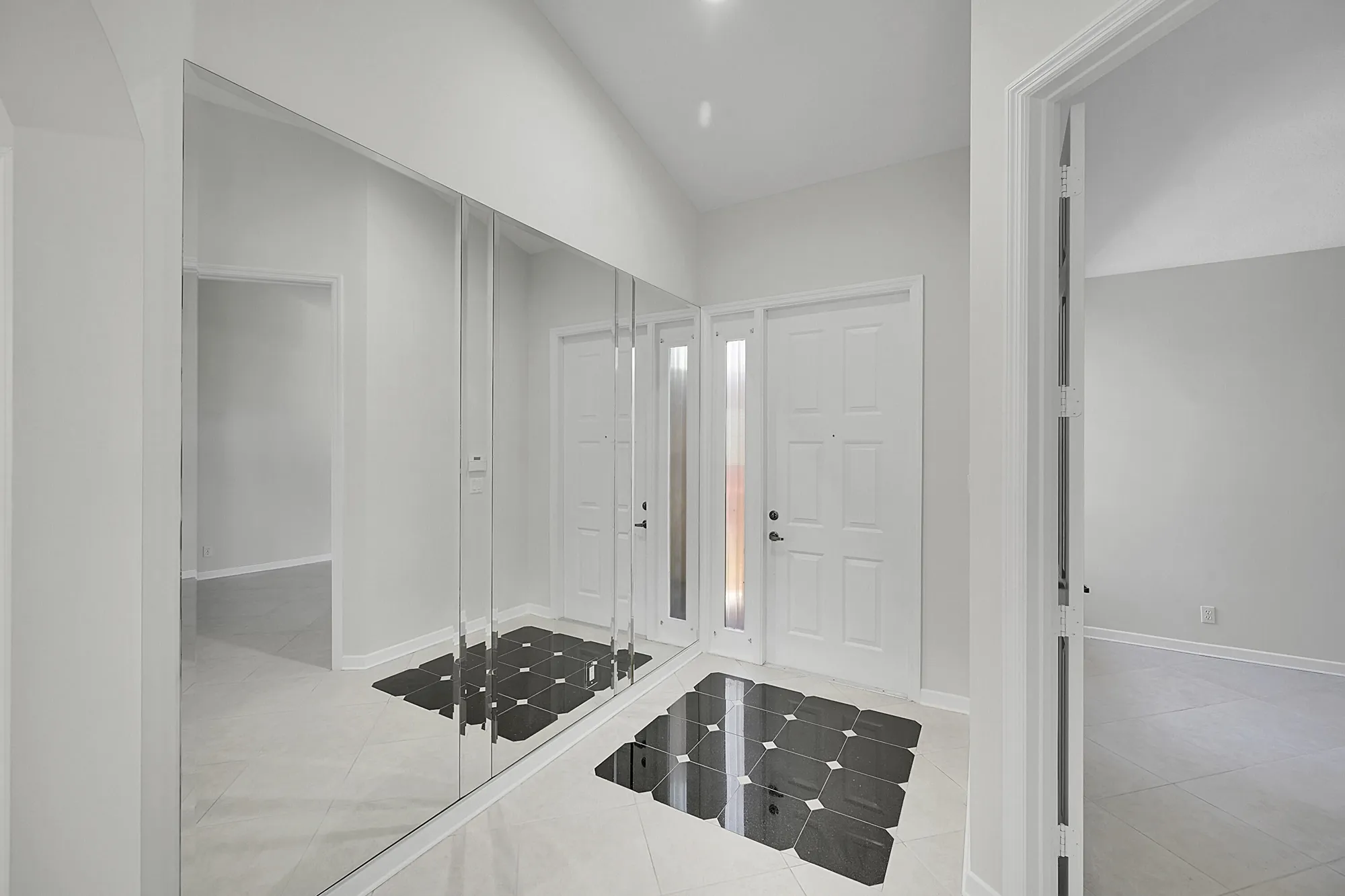 Property Slideshow image 4 of 30 | 7075 via genova, Delray Beach, FL, 33446