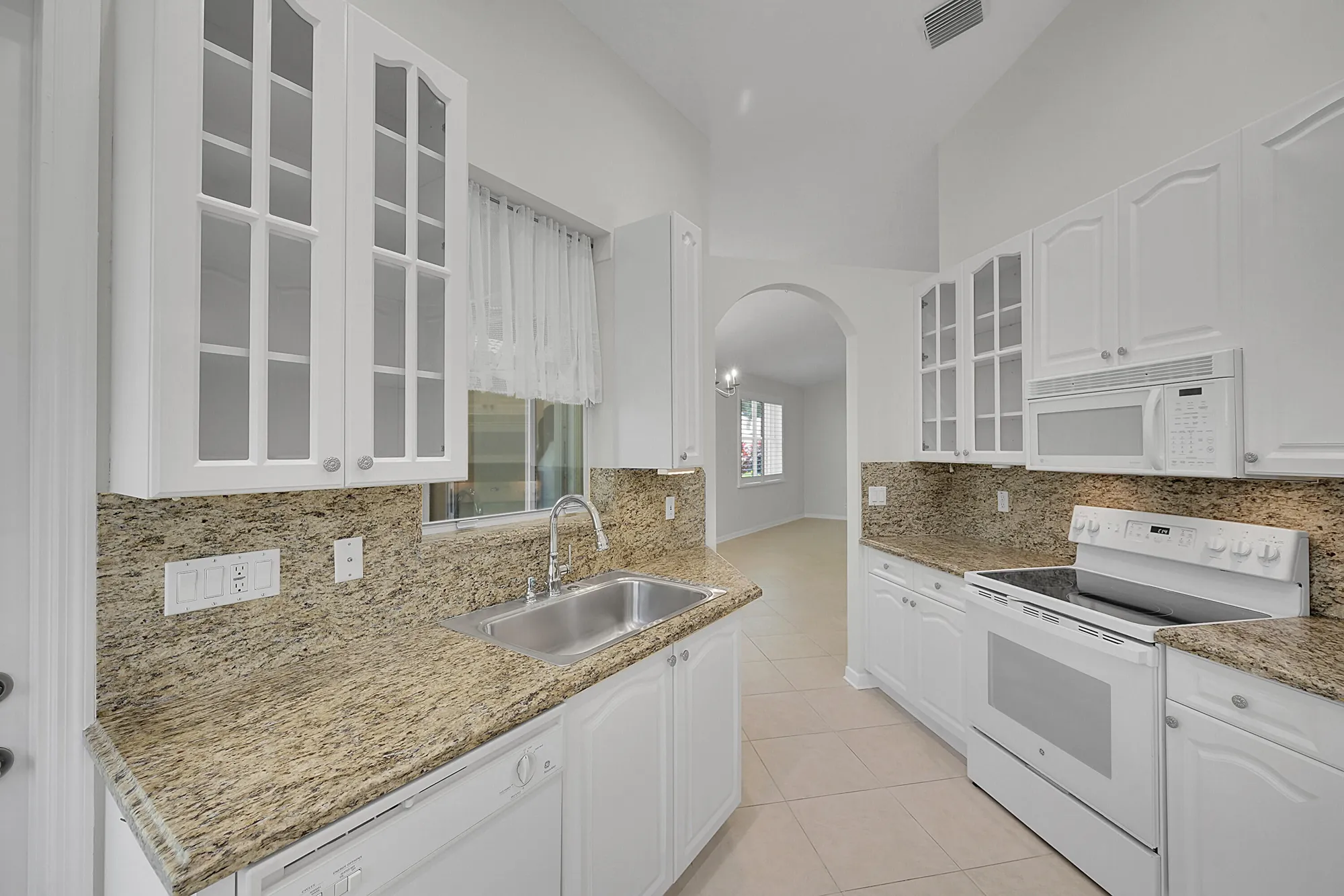 Property Slideshow image 6 of 30 | 7075 via genova, Delray Beach, FL, 33446