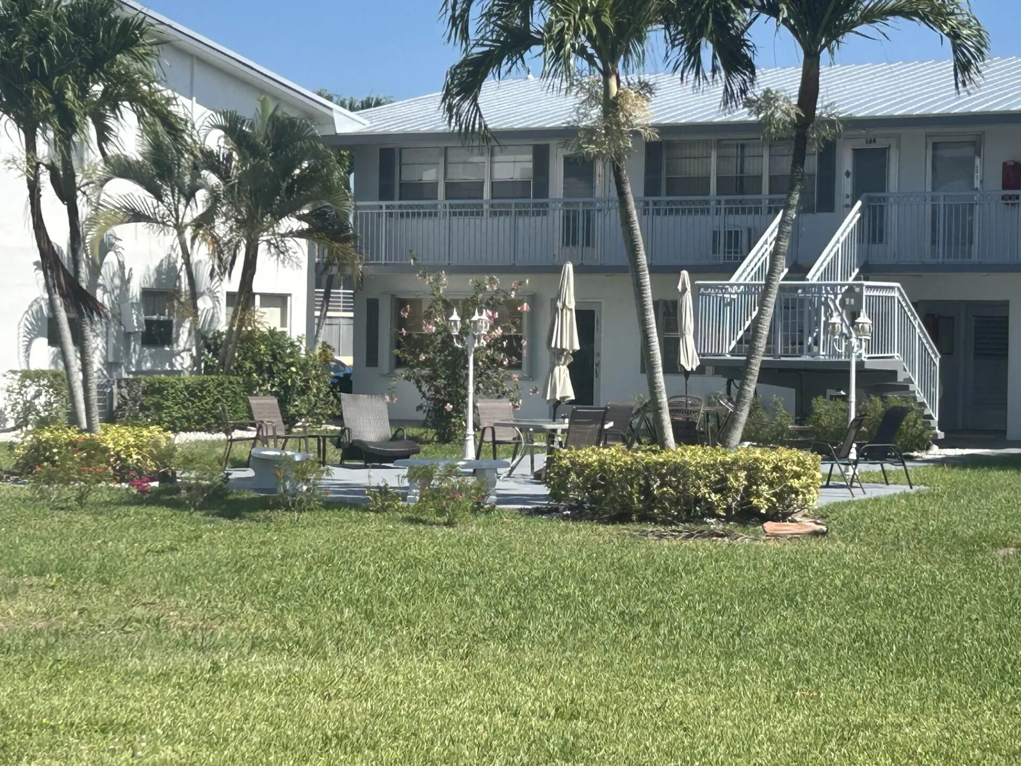 Property Slideshow image 18 of 21 | 105 sheffield e unit e, West Palm Beach, FL, 33417