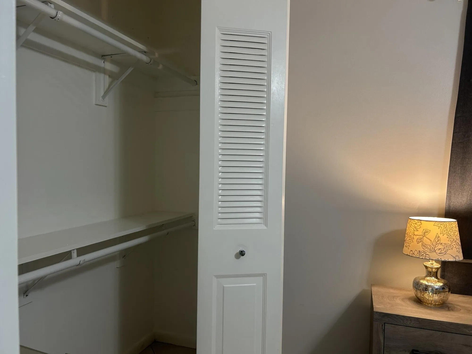 Property Slideshow image 11 of 21 | 105 sheffield e unit e, West Palm Beach, FL, 33417