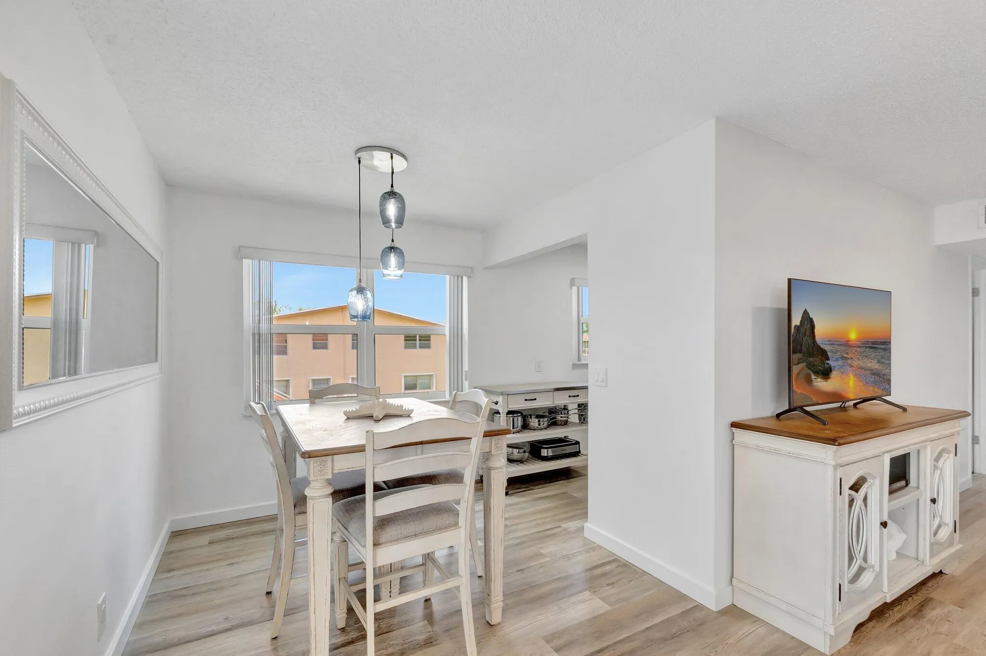 Property Slideshow image 10 of 54 | 229 chatham k, West Palm Beach, FL, 33417