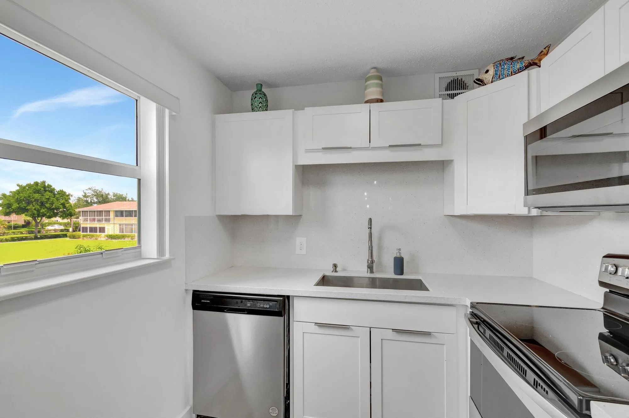 Property Slideshow image 15 of 54 | 229 chatham k, West Palm Beach, FL, 33417