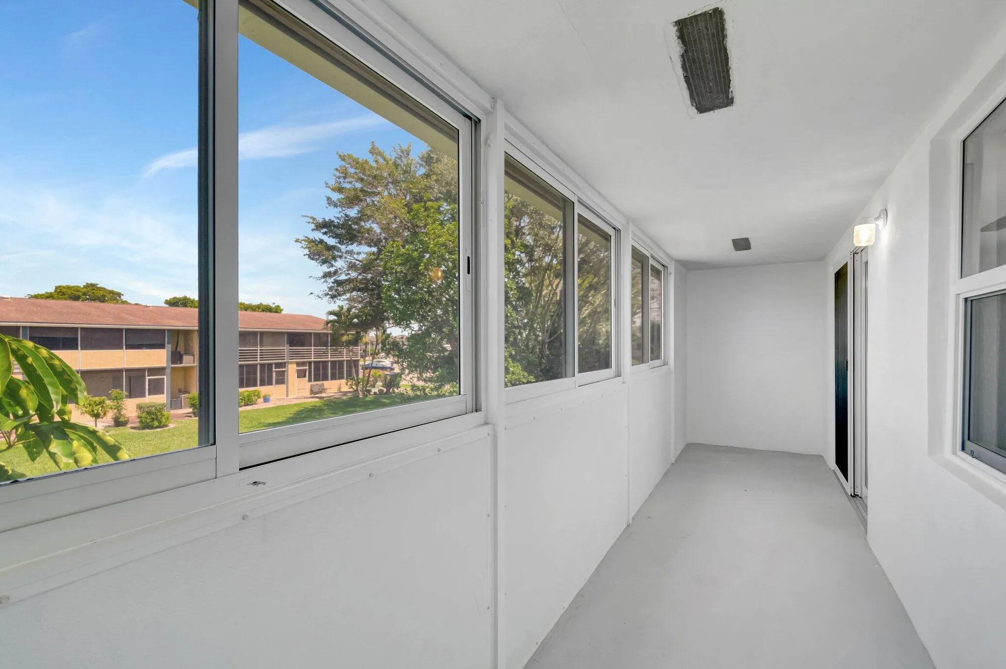 Property Slideshow image 28 of 54 | 229 chatham k, West Palm Beach, FL, 33417