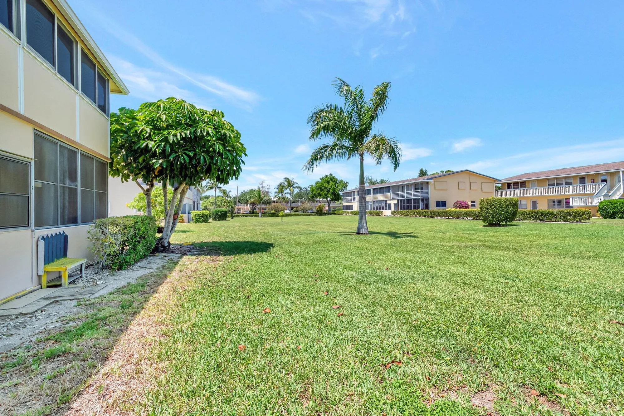 Property Slideshow image 35 of 54 | 229 chatham k, West Palm Beach, FL, 33417