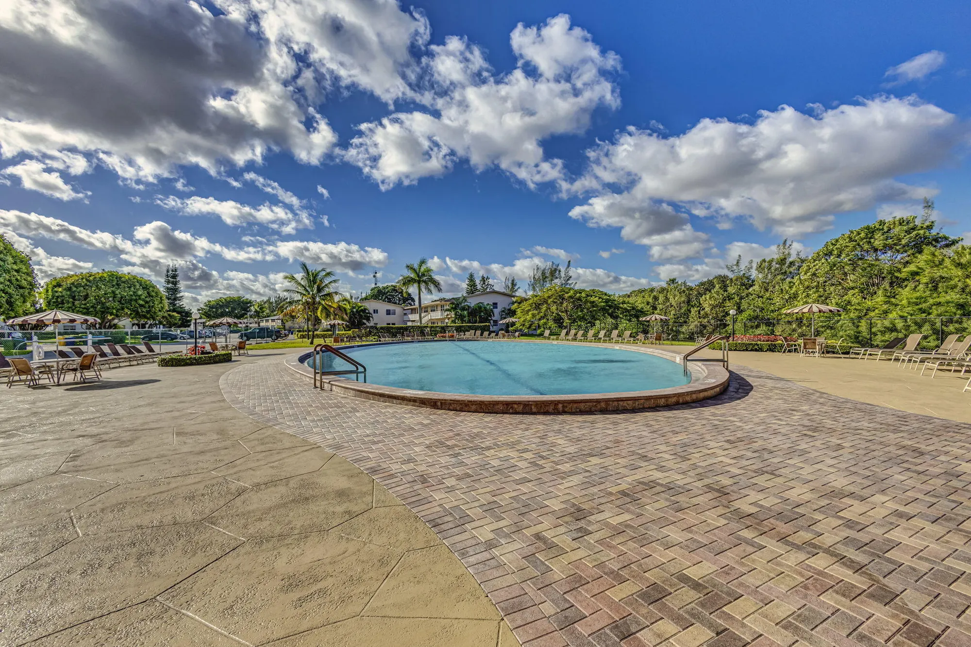 Property Slideshow image 38 of 54 | 229 chatham k, West Palm Beach, FL, 33417