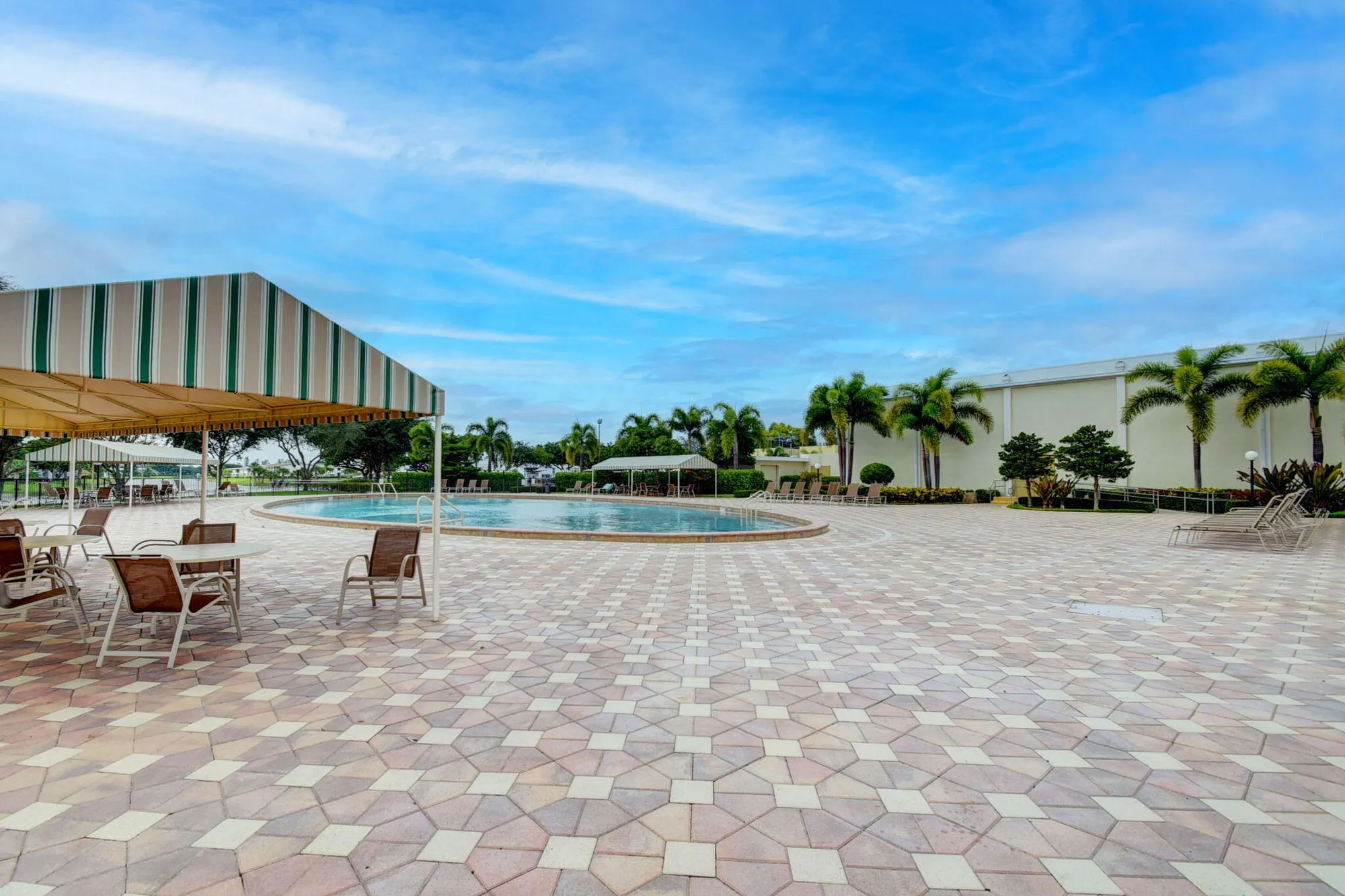 Property Slideshow image 41 of 54 | 229 chatham k, West Palm Beach, FL, 33417