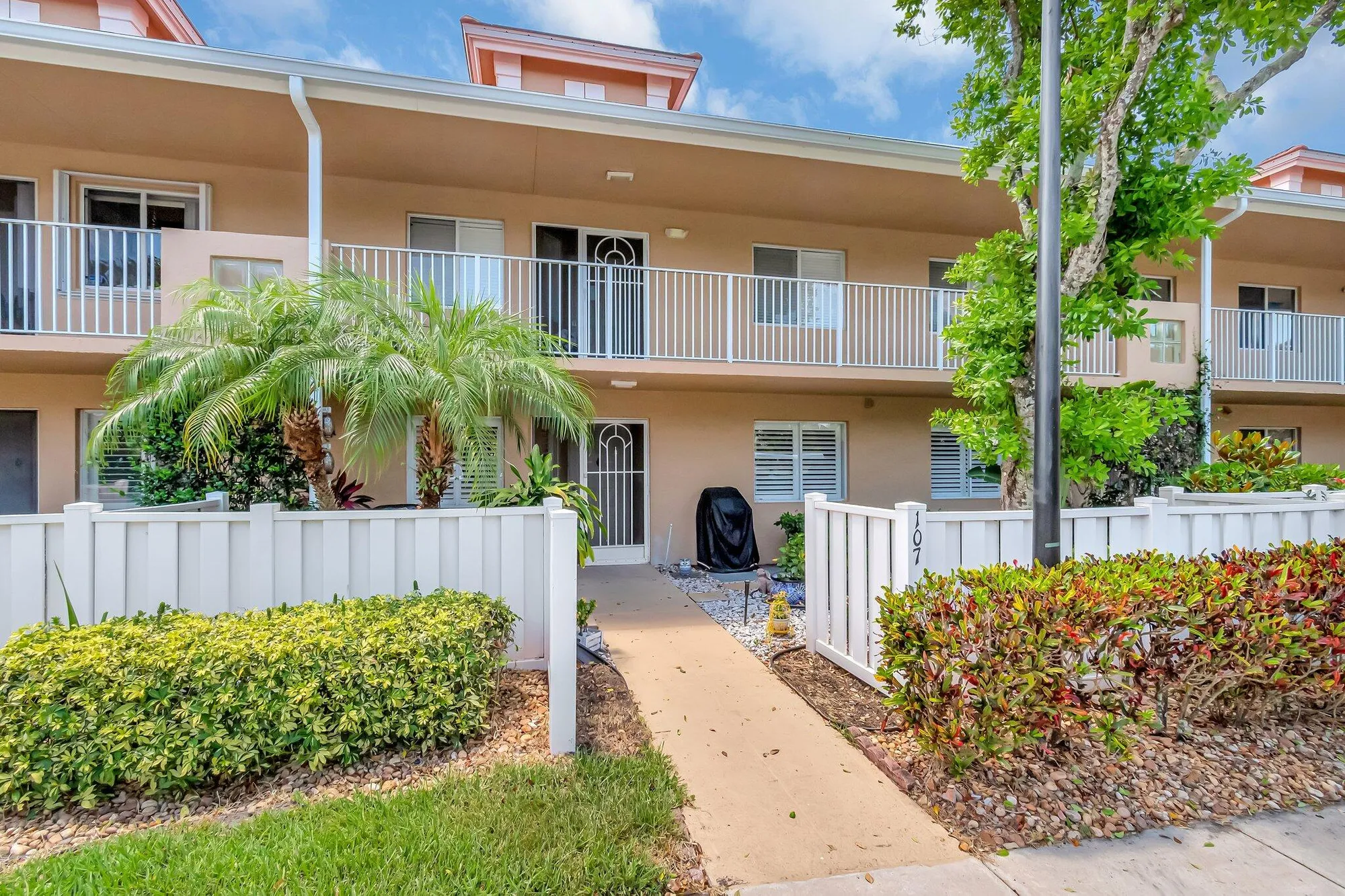 Property Slideshow image 1 of 31 | 5914 regal glen dr apt 107, Boynton Beach, FL, 33437