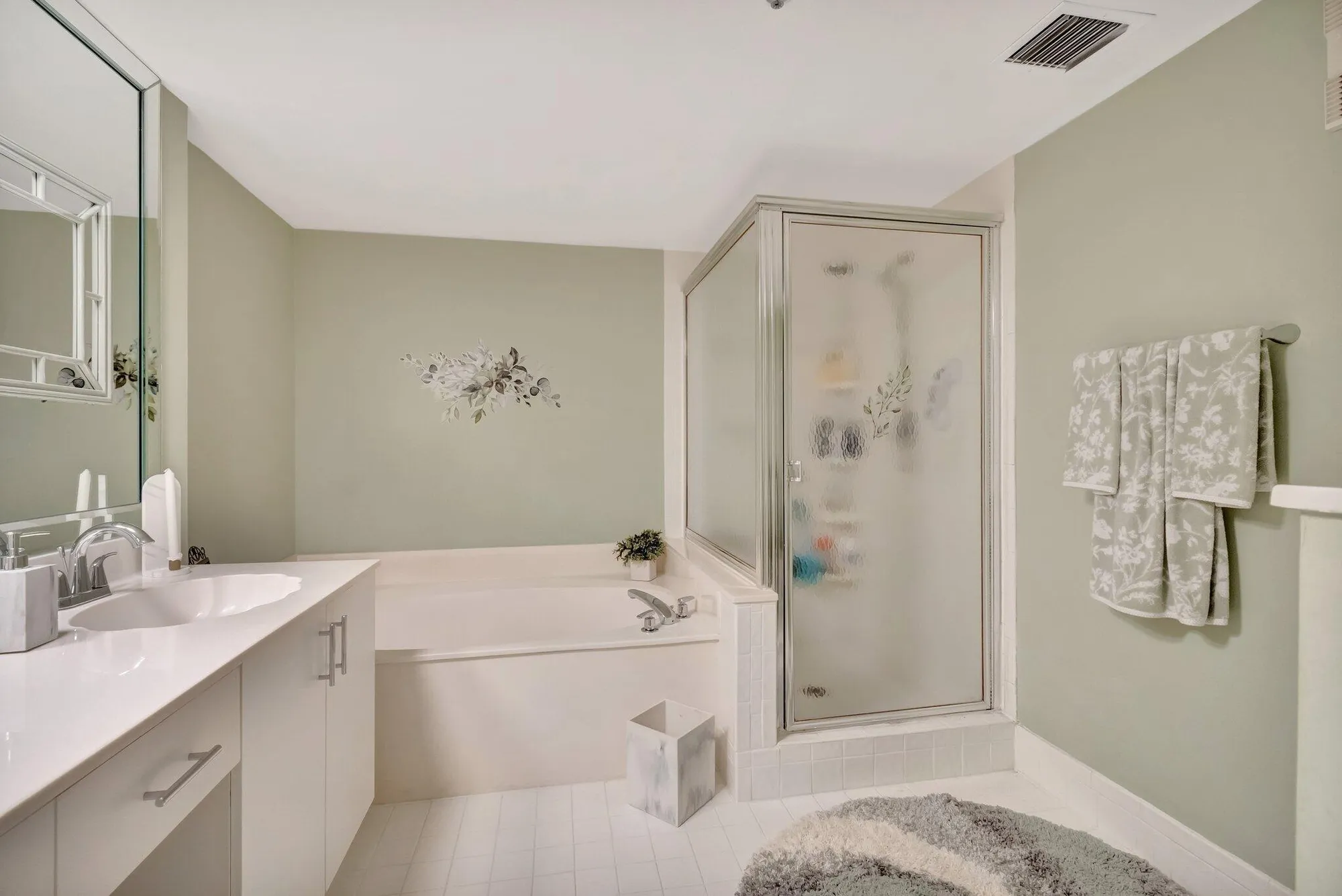 Property Slideshow image 29 of 31 | 5914 regal glen dr apt 107, Boynton Beach, FL, 33437