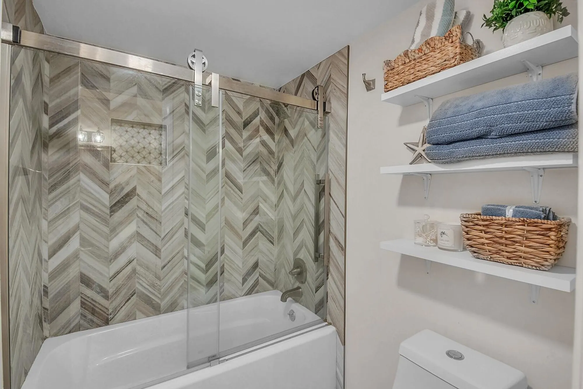 Property Slideshow image 29 of 54 | 1140 mahogany way apt 103, Delray Beach, FL, 33445