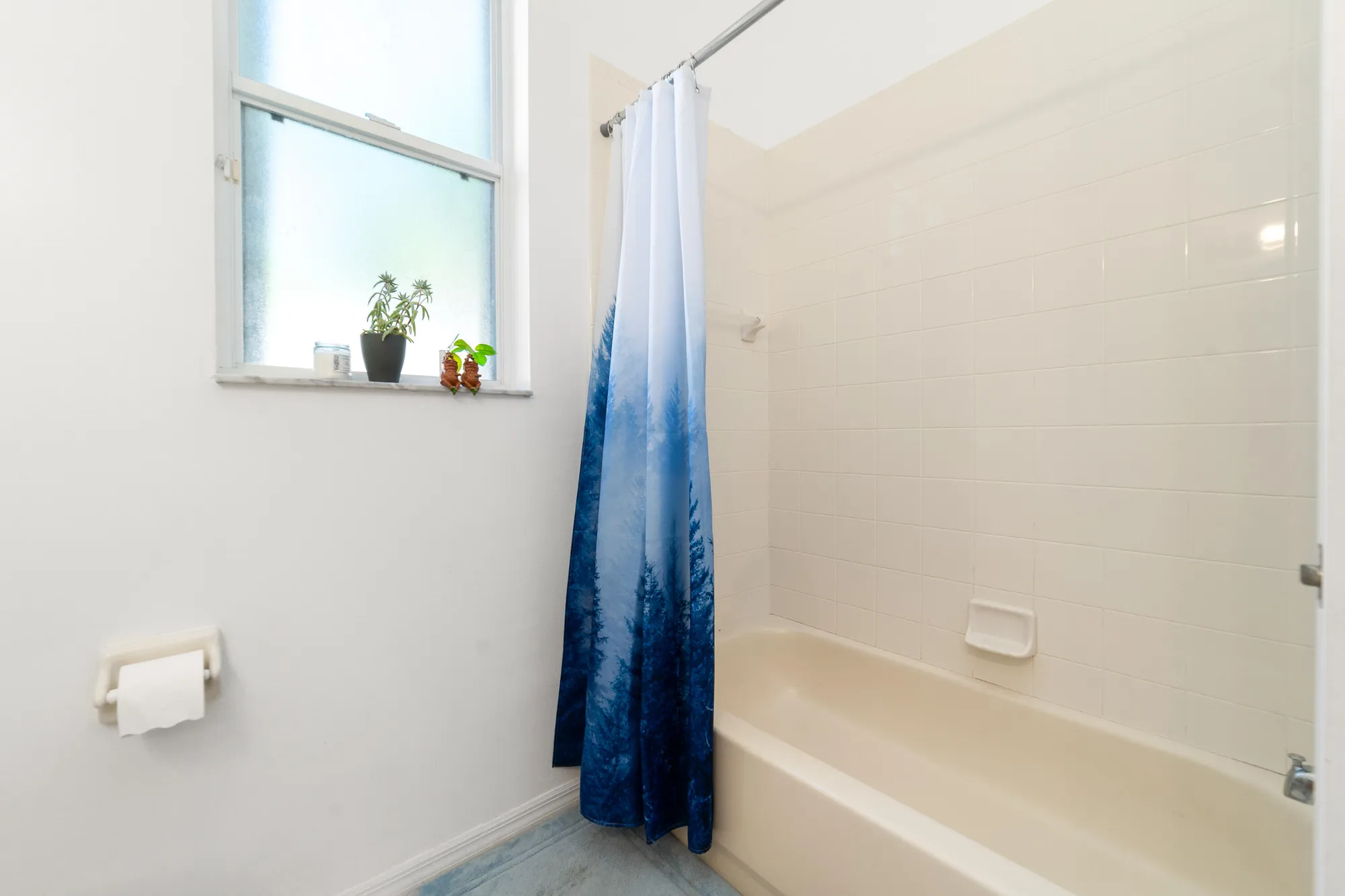 Property Slideshow image 21 of 38 | 525 sw lake manatee way, Port Saint Lucie, FL, 34986