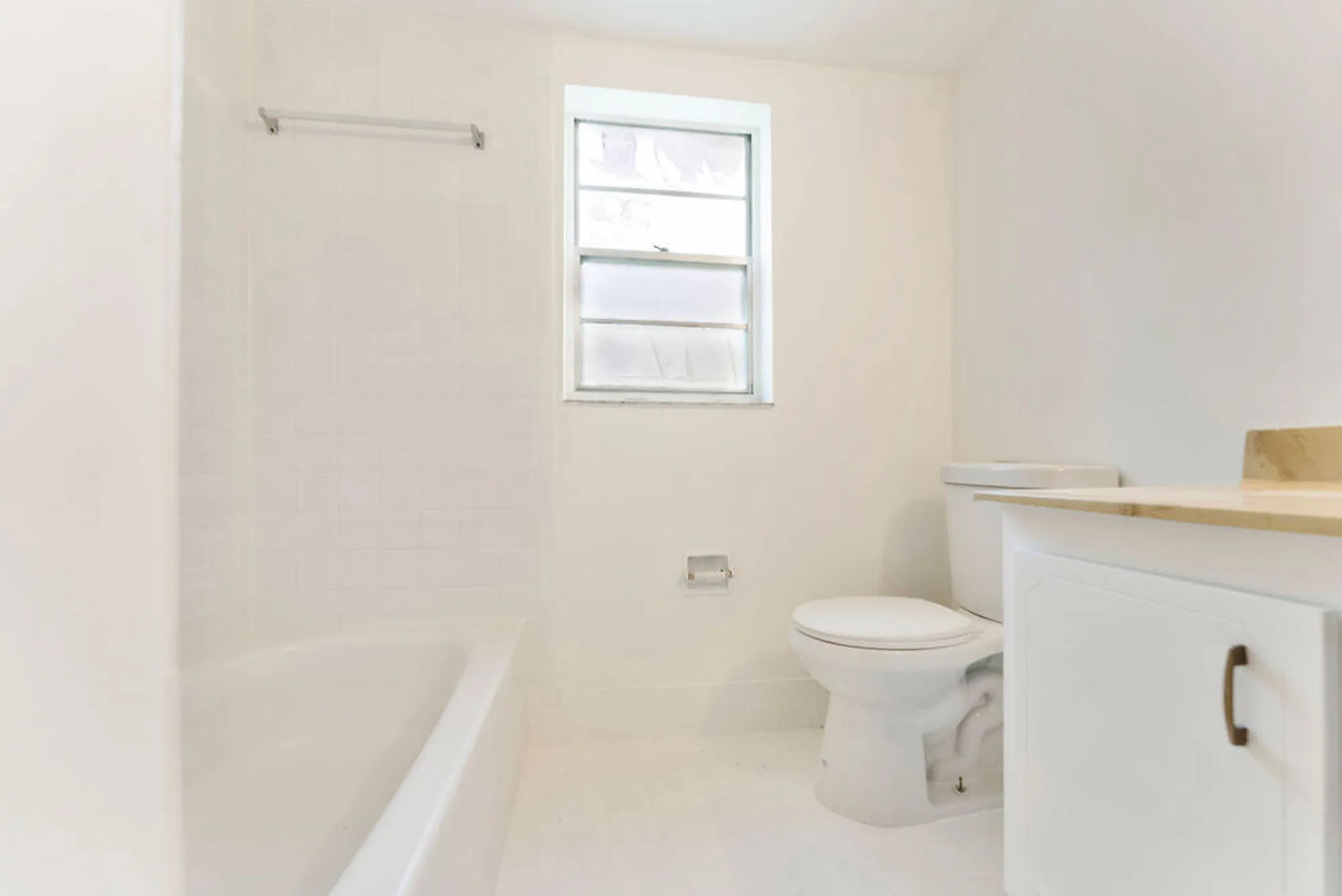 Property Slideshow image 12 of 32 | 23247 barwood ln 101, Boca Raton, FL, 33428