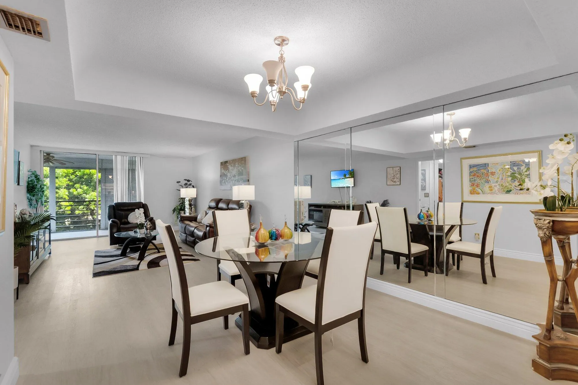 Property Slideshow image 5 of 31 | 23247 barwood ln 305, Boca Raton, FL, 33428