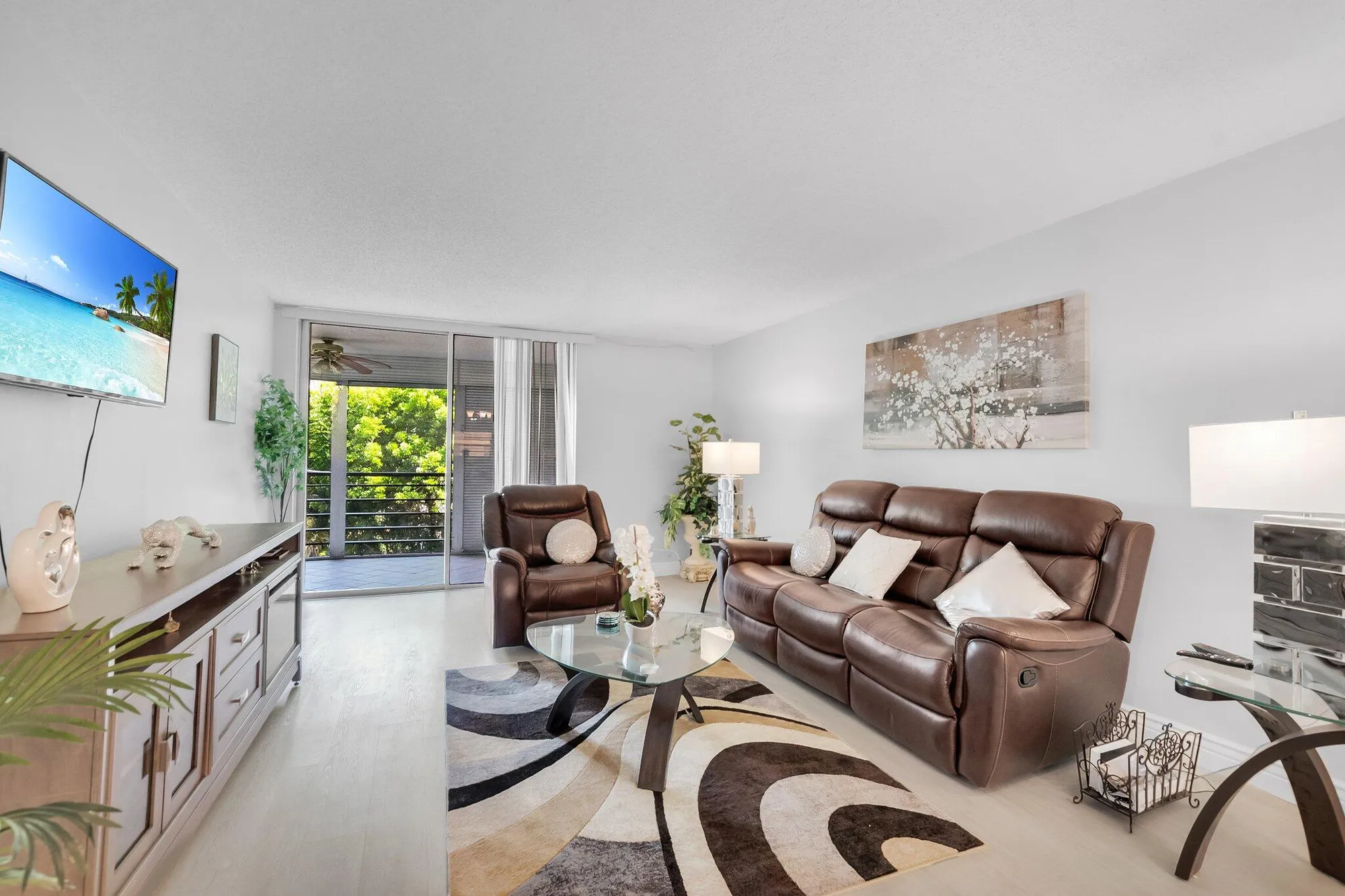 Property Slideshow image 8 of 31 | 23247 barwood ln 305, Boca Raton, FL, 33428