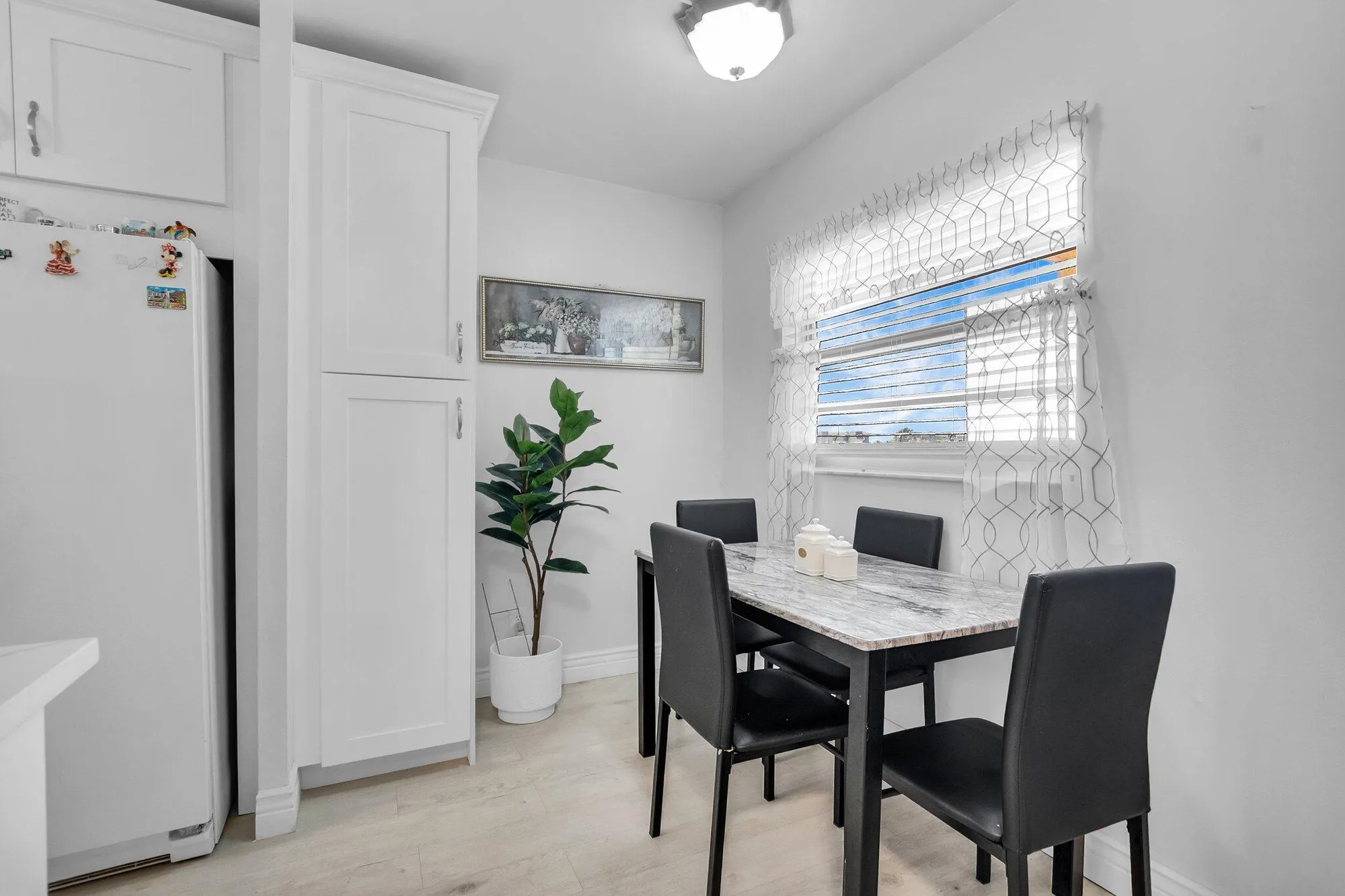 Property Slideshow image 12 of 31 | 23247 barwood ln 305, Boca Raton, FL, 33428