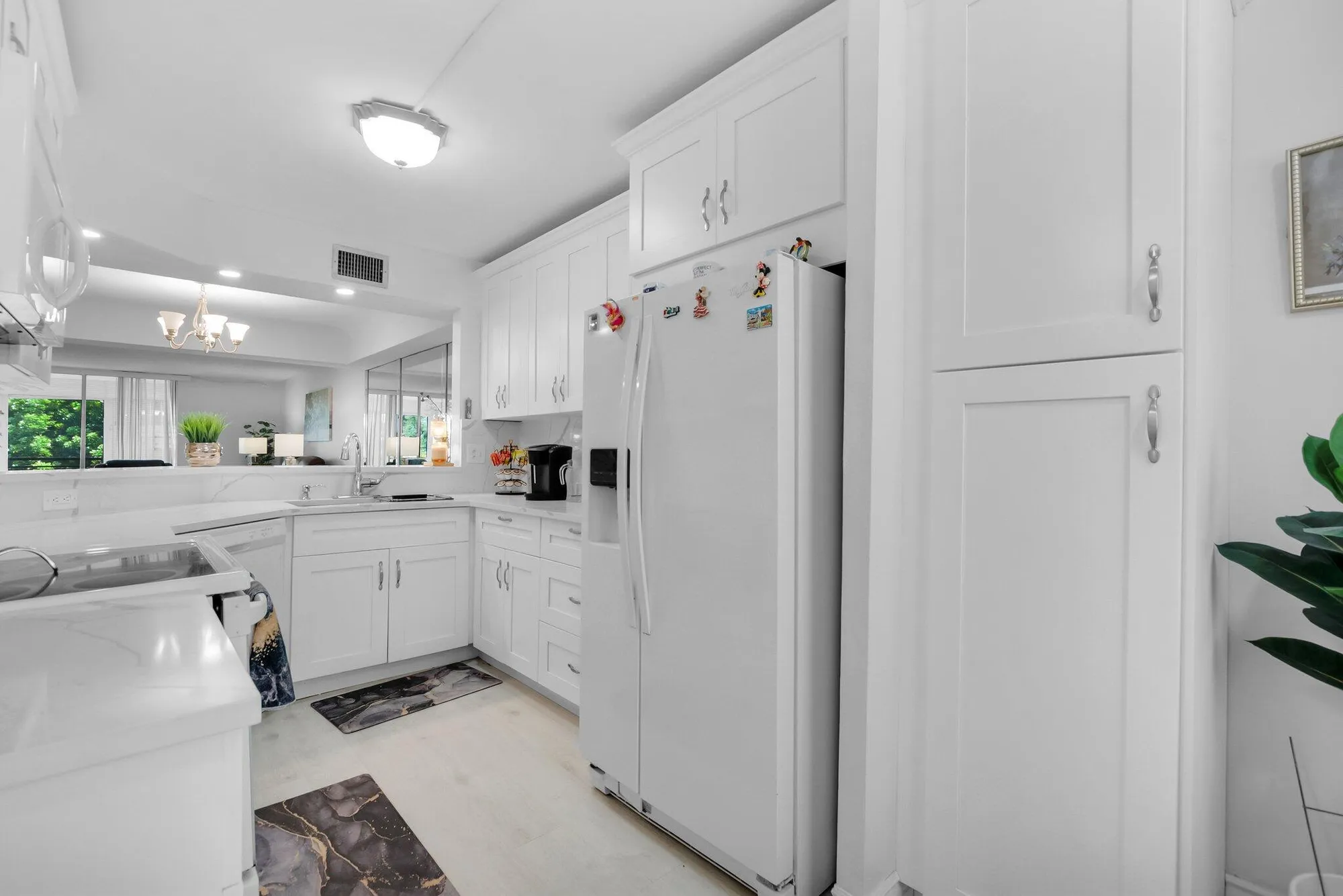 Property Slideshow image 13 of 31 | 23247 barwood ln 305, Boca Raton, FL, 33428