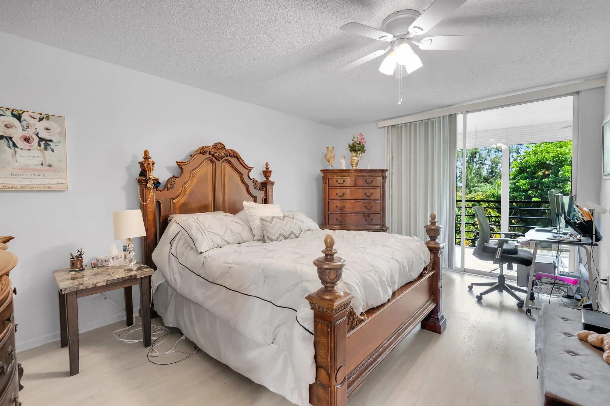 Property Slideshow image 16 of 31 | 23247 barwood ln 305, Boca Raton, FL, 33428