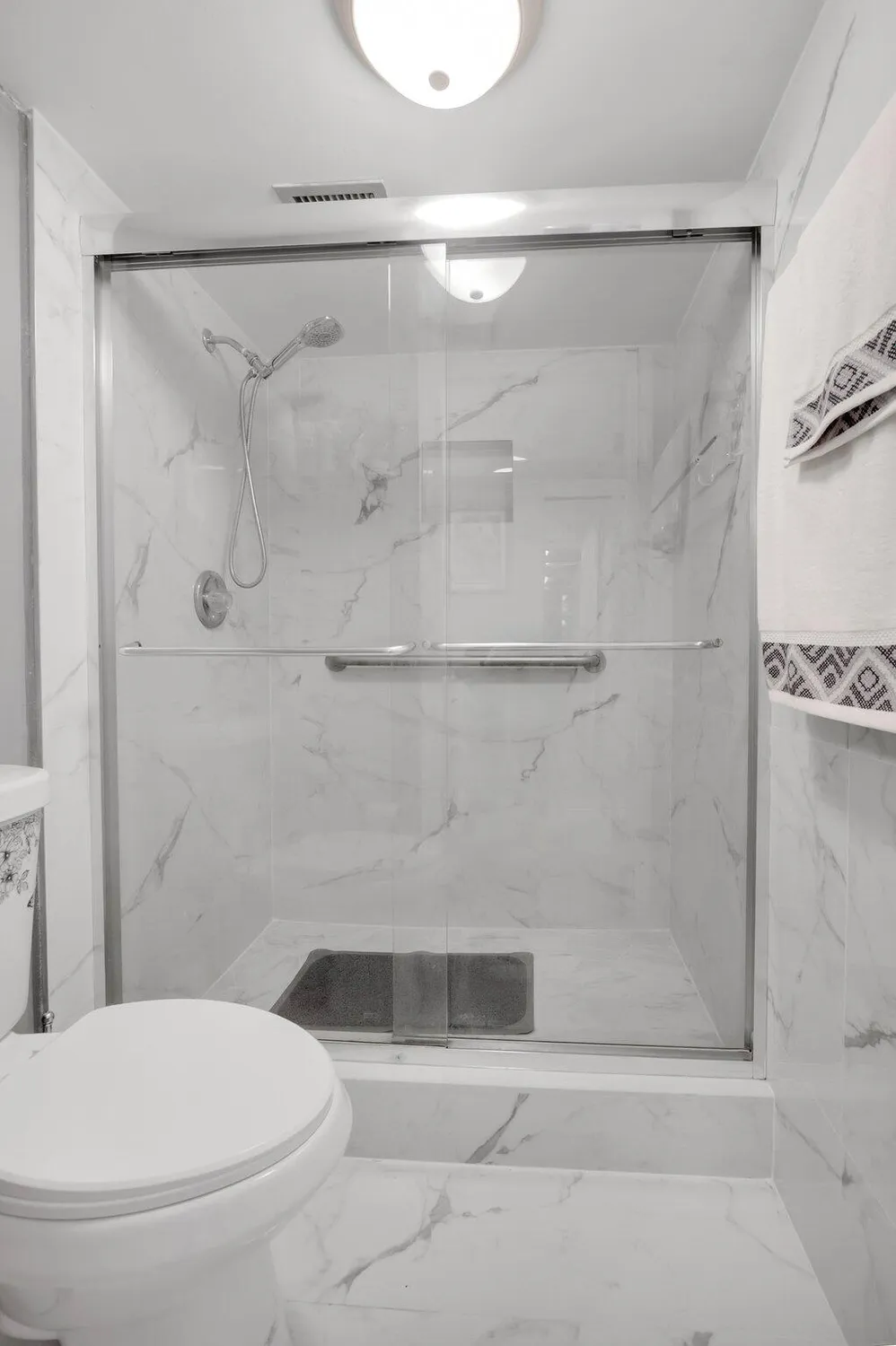 Property Slideshow image 20 of 31 | 23247 barwood ln 305, Boca Raton, FL, 33428