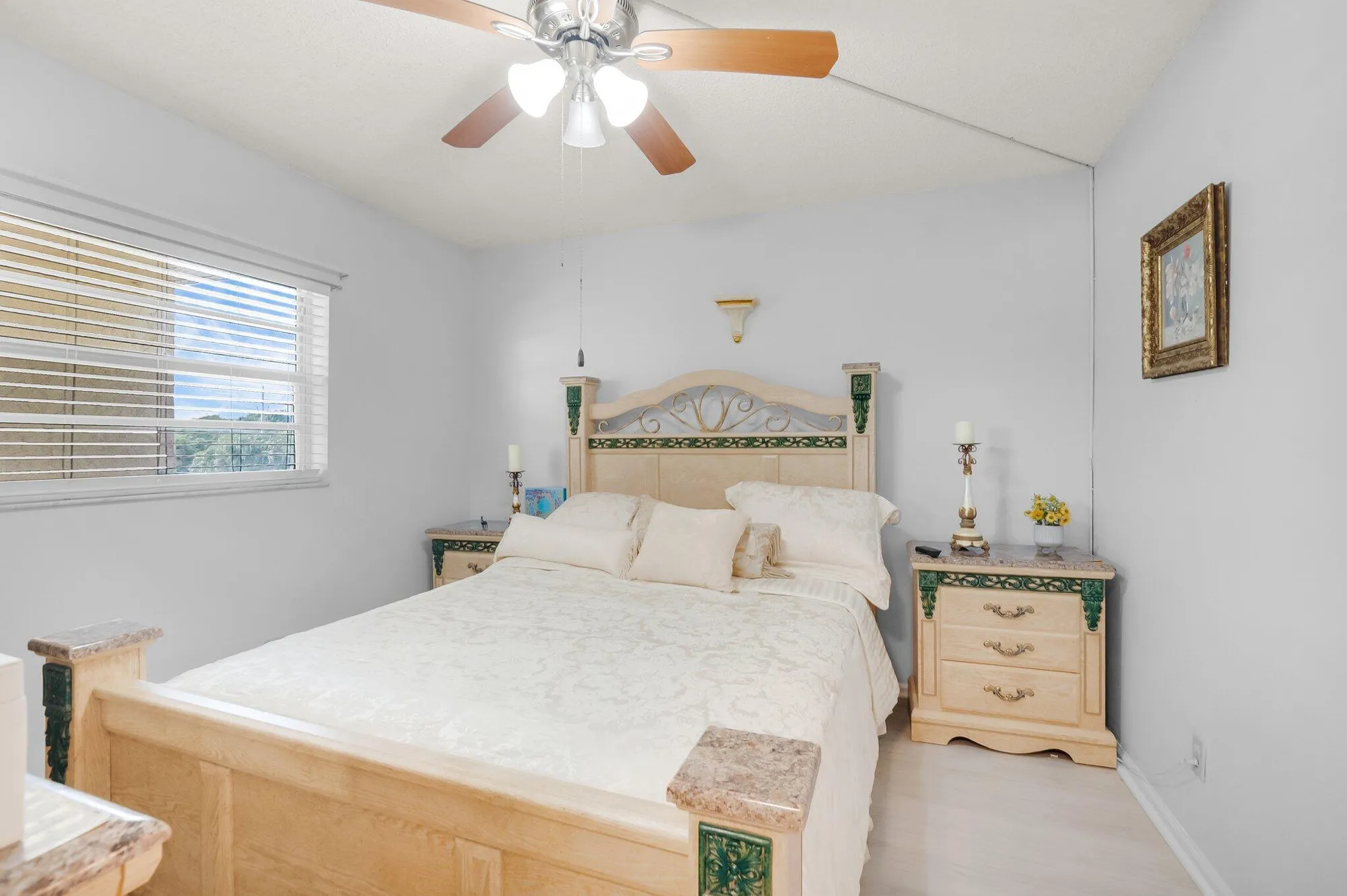 Property Slideshow image 22 of 31 | 23247 barwood ln 305, Boca Raton, FL, 33428