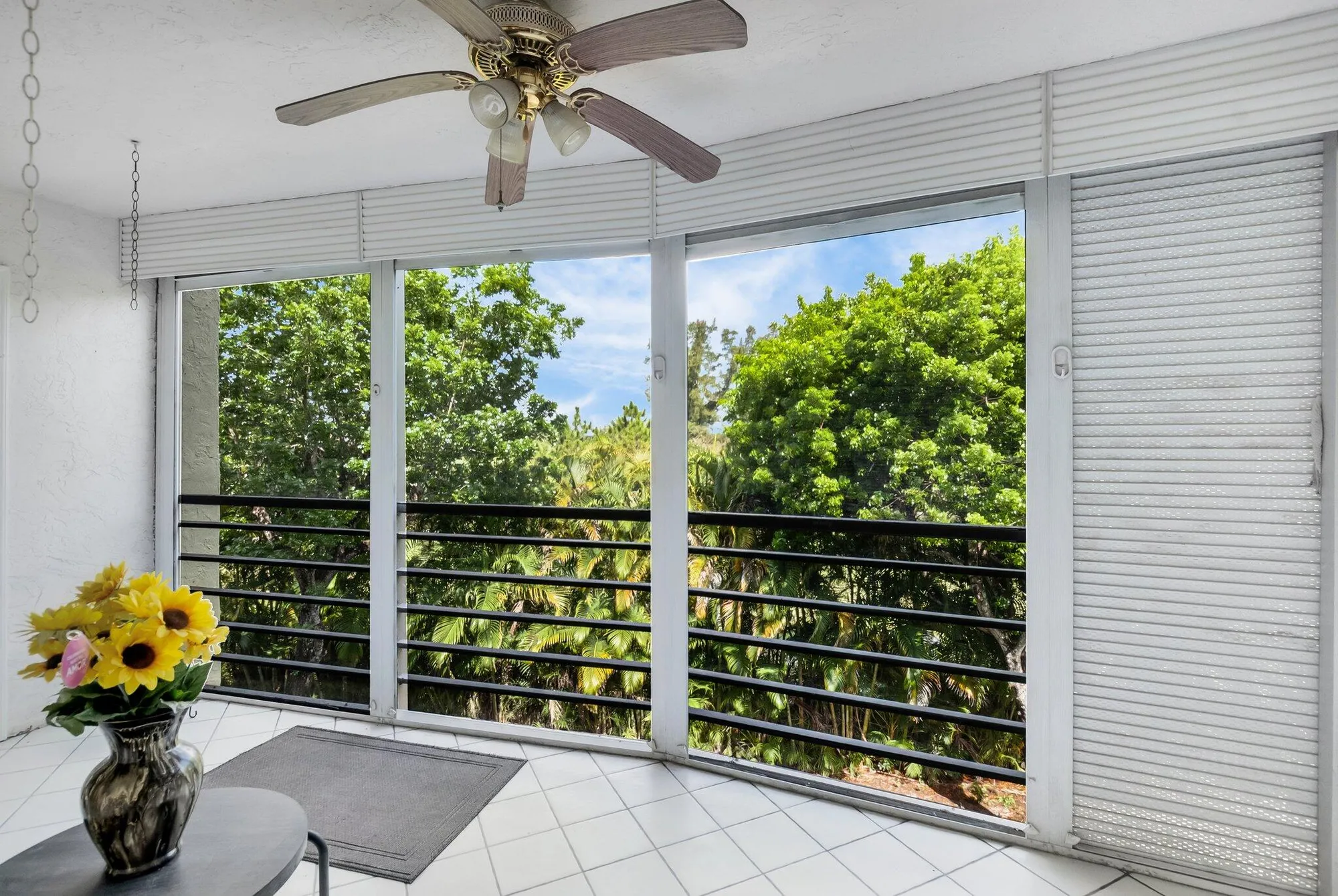 Property Slideshow image 27 of 31 | 23247 barwood ln 305, Boca Raton, FL, 33428