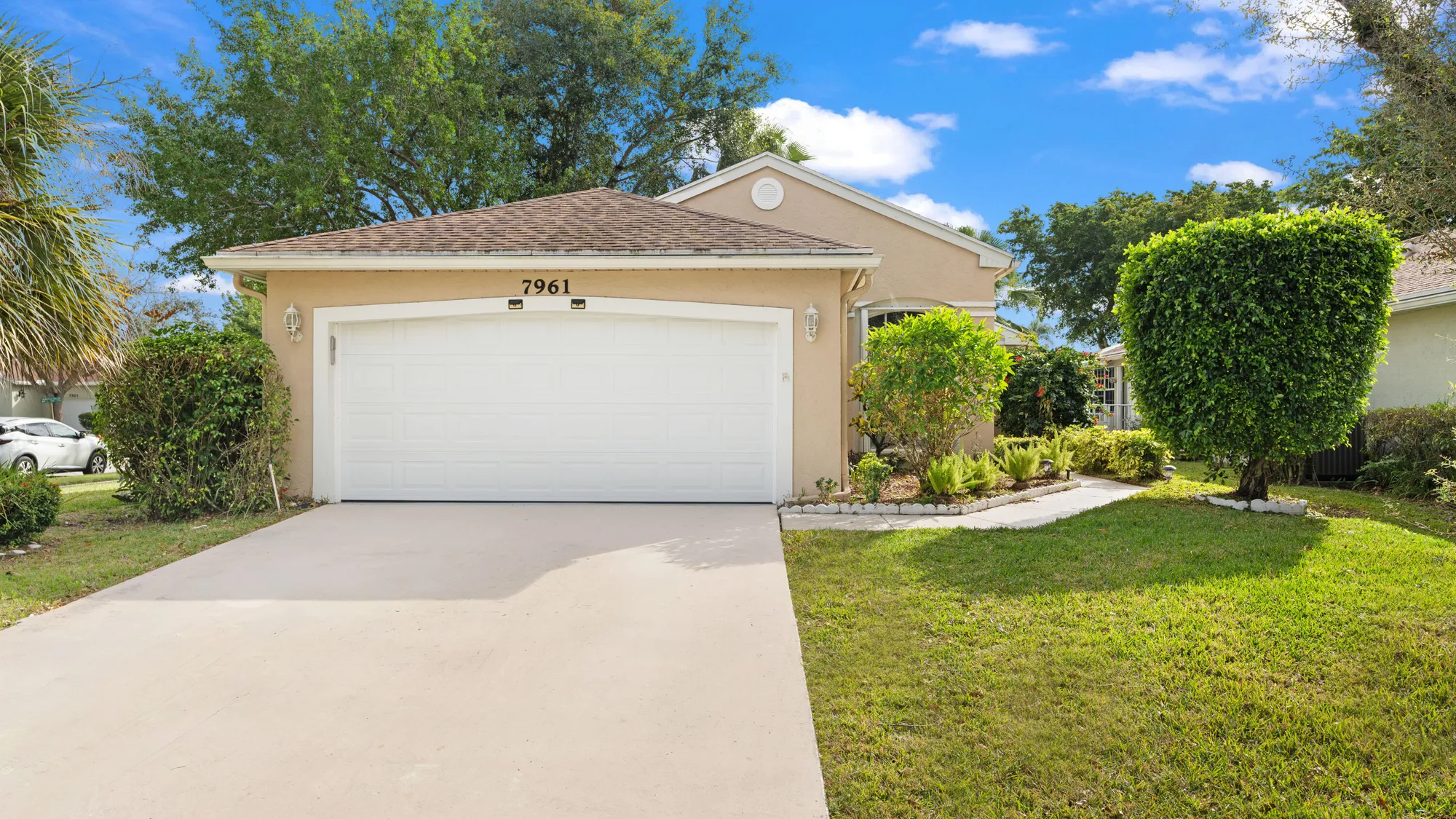 Property Slideshow image 4 of 19 | 7961 mansfield hollow rd, Delray Beach, FL, 33446