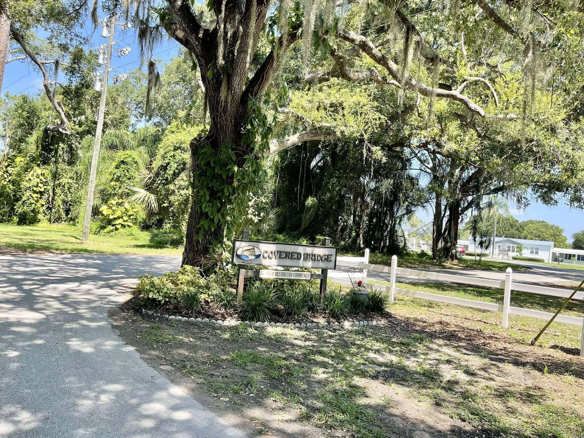 Property Slideshow image 18 of 20 | 10 pinecrest st, Lake Placid, FL, 33852