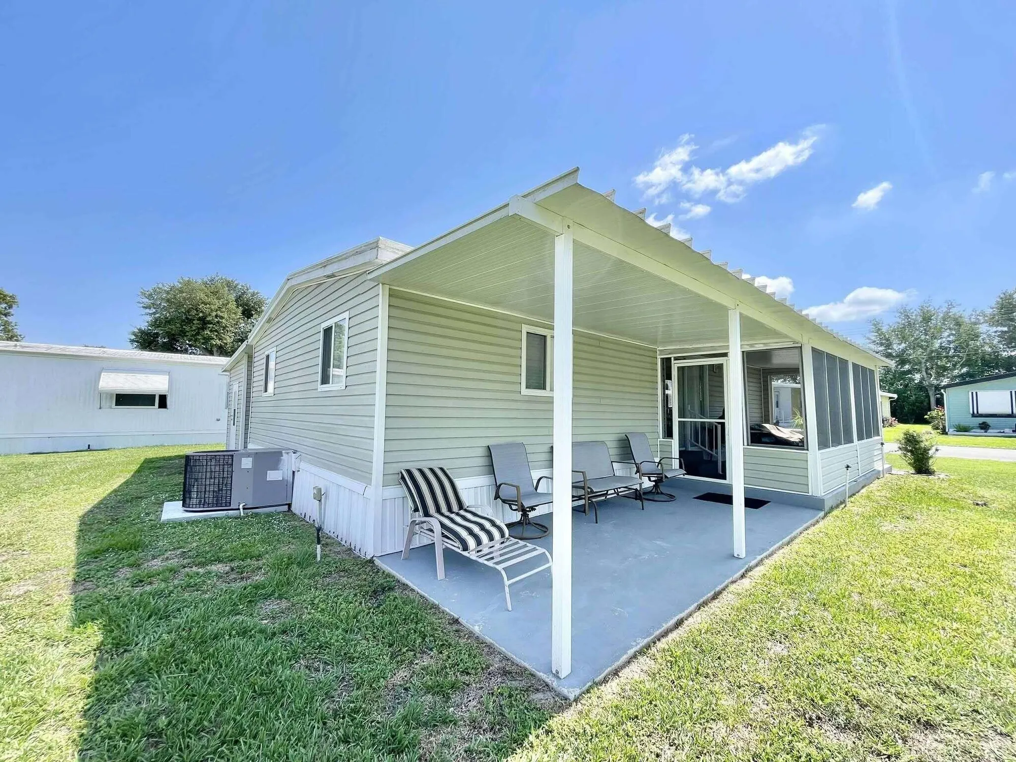 Property Slideshow image 15 of 20 | 10 pinecrest st, Lake Placid, FL, 33852