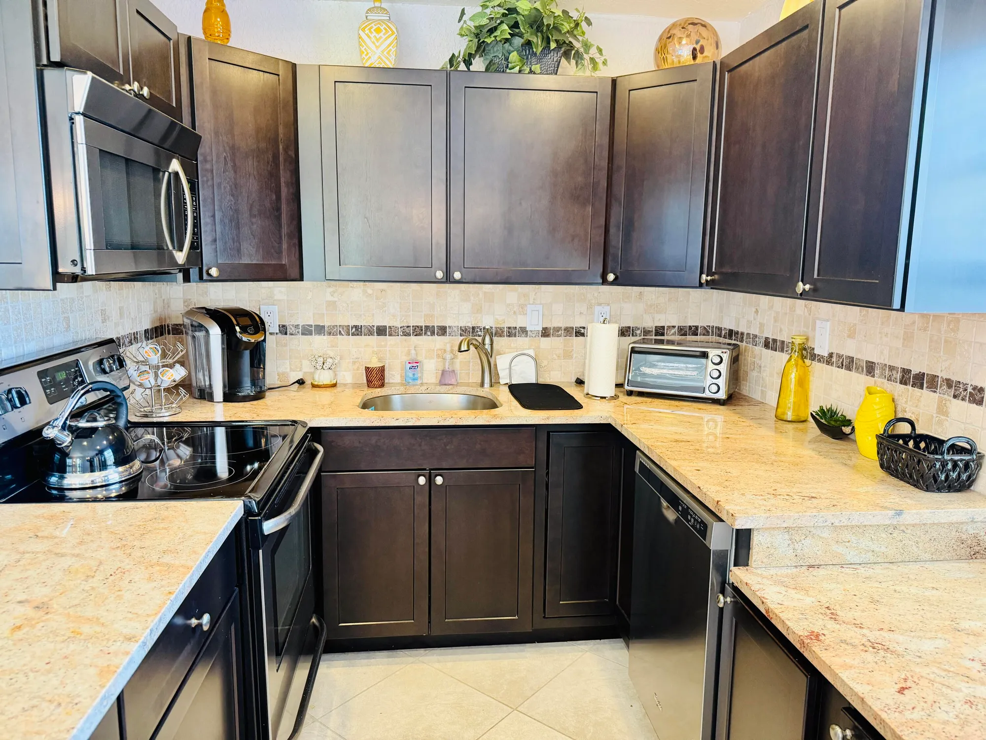 Property Slideshow image 2 of 24 | 478 capri j, Delray Beach, FL, 33484