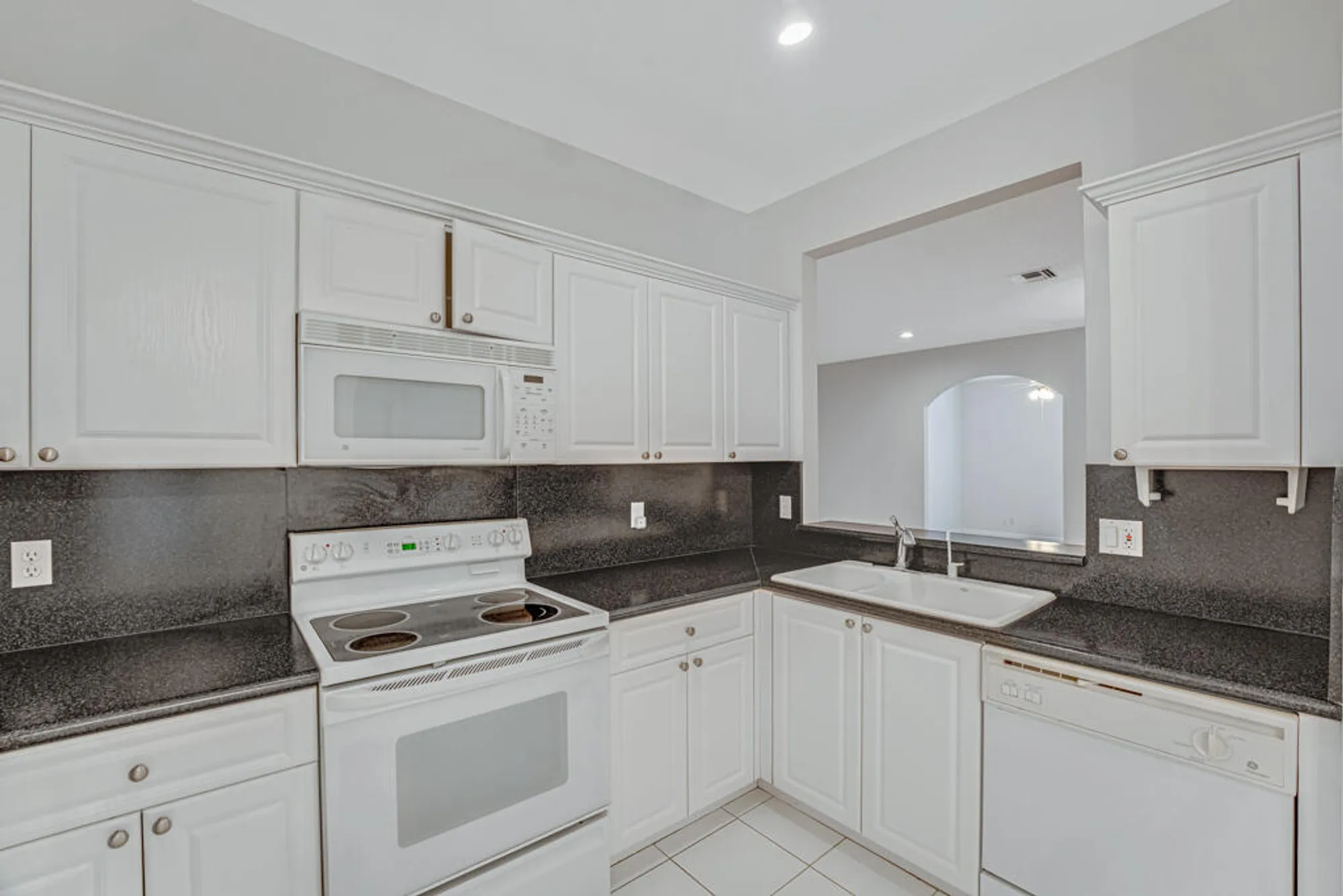 Property Slideshow image 2 of 87 | 7886 laina ln 2, Boynton Beach, FL, 33437