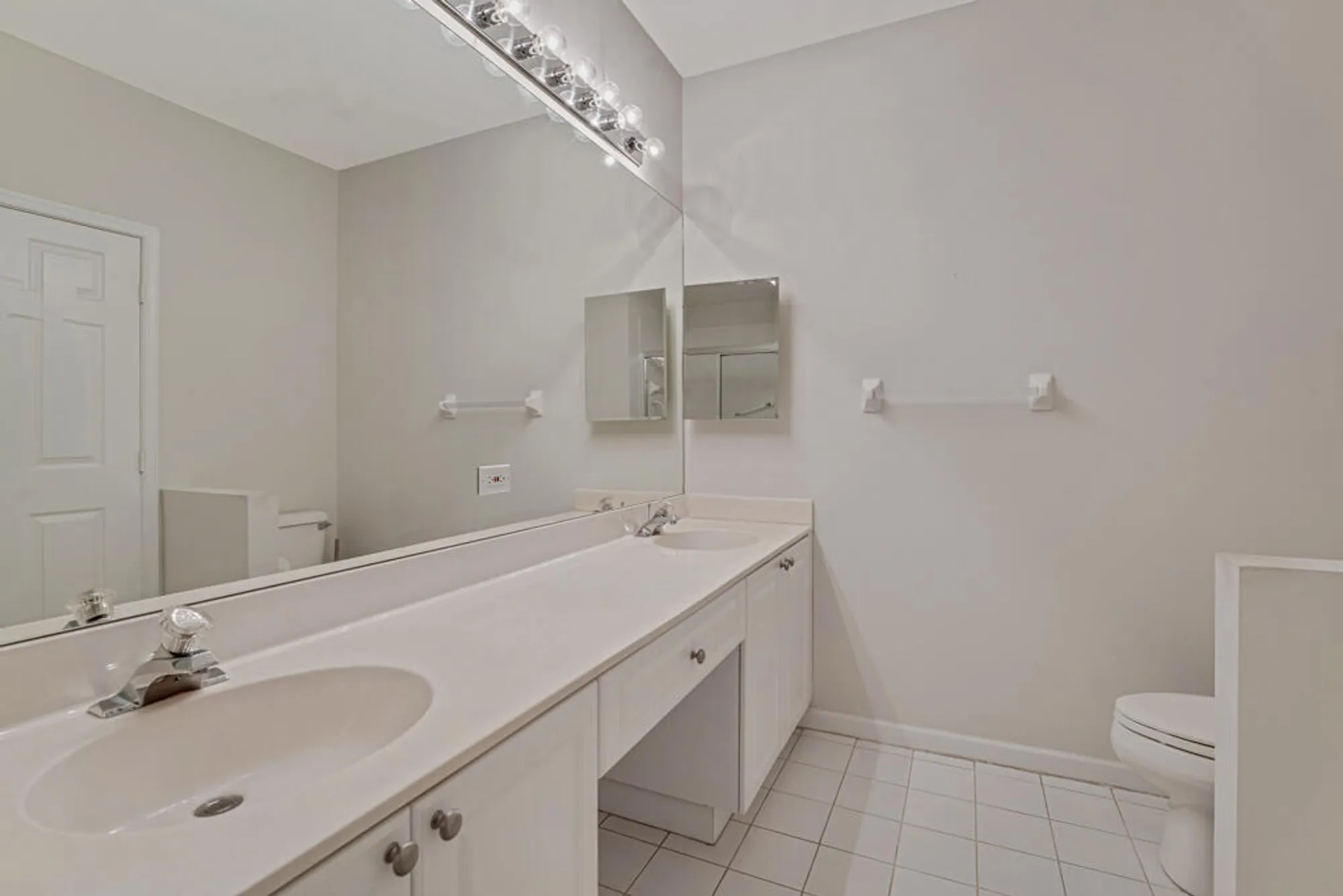 Property Slideshow image 15 of 87 | 7886 laina ln 2, Boynton Beach, FL, 33437