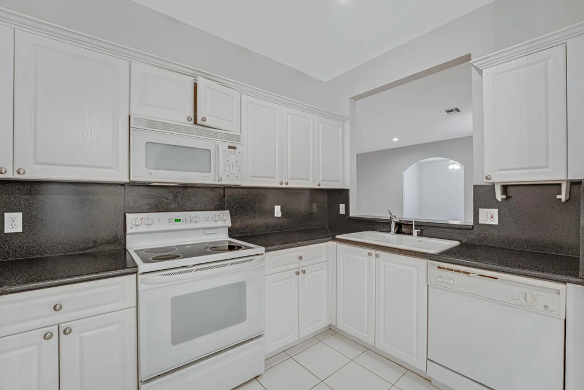 Property Slideshow image 20 of 87 | 7886 laina ln 2, Boynton Beach, FL, 33437