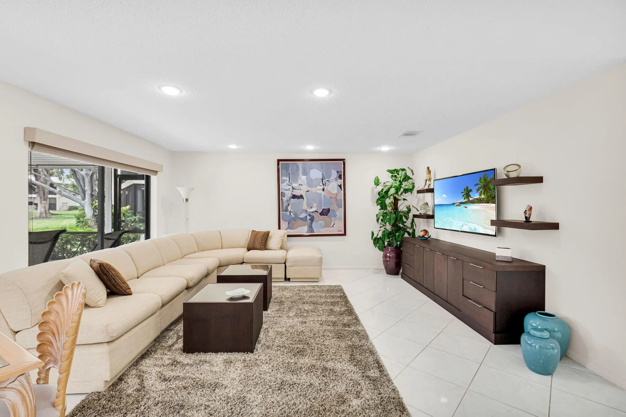 Property Slideshow image 18 of 54 | 12 westgate ln c, Boynton Beach, FL, 33436