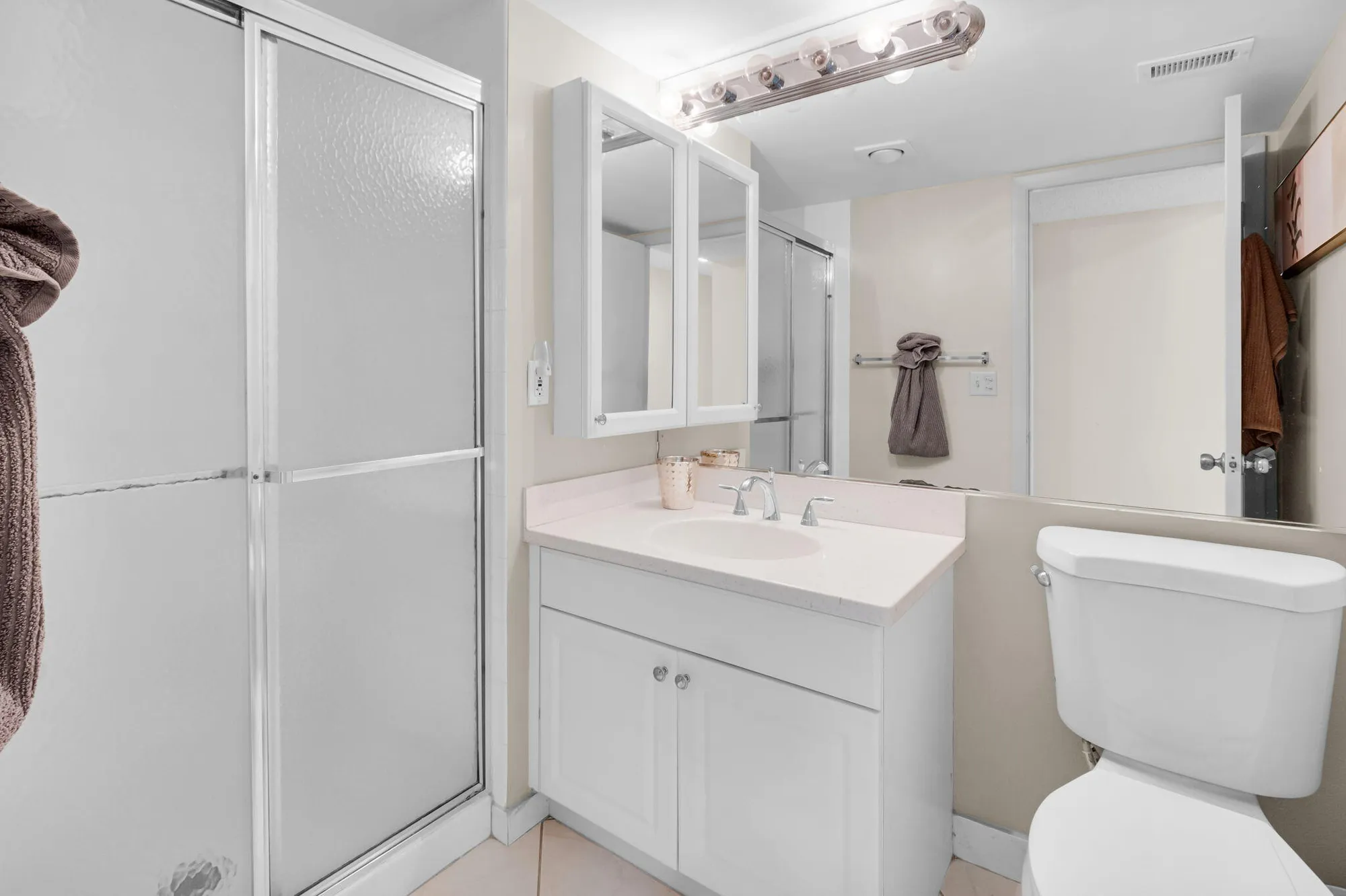 Property Slideshow image 28 of 54 | 12 westgate ln c, Boynton Beach, FL, 33436