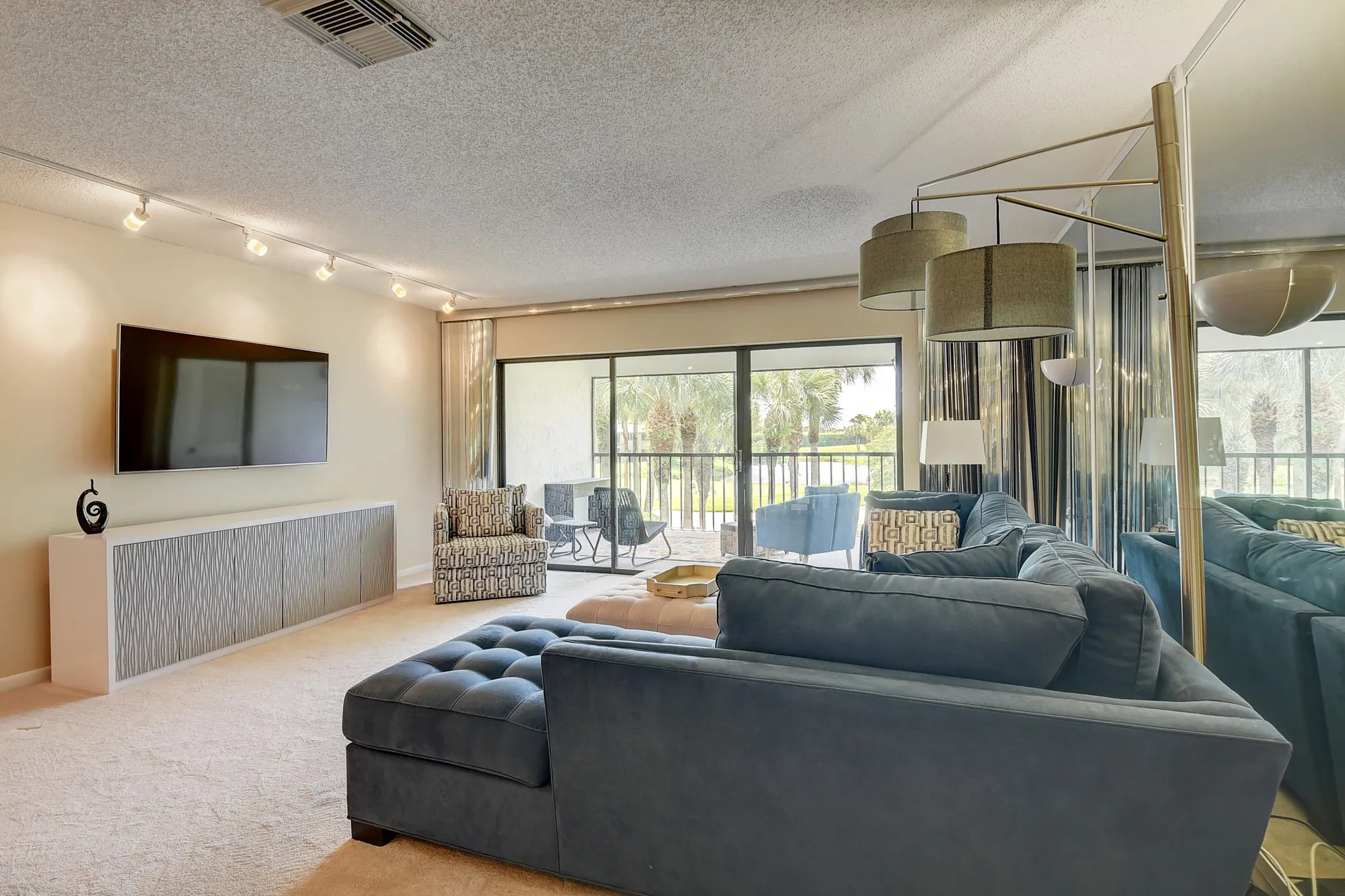 Property Slideshow image 10 of 31 | 18 westgate ln 18f, Boynton Beach, FL, 33436