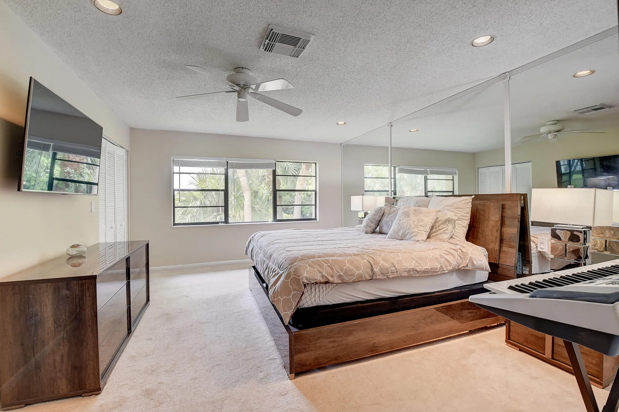 Property Slideshow image 15 of 31 | 18 westgate ln 18f, Boynton Beach, FL, 33436
