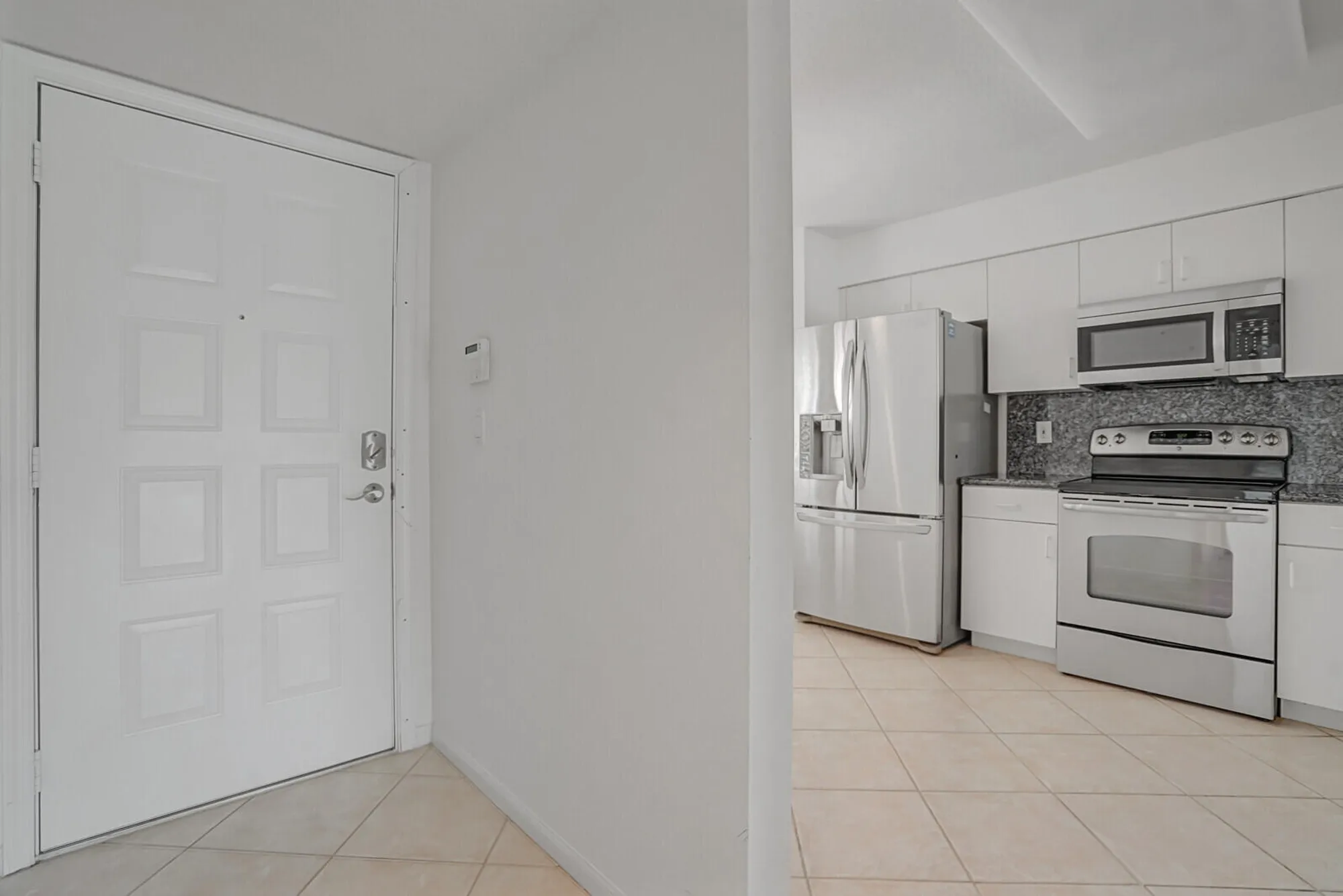 Property Slideshow image 3 of 45 | 5874 crystal shores dr apt 308, Boynton Beach, FL, 33437