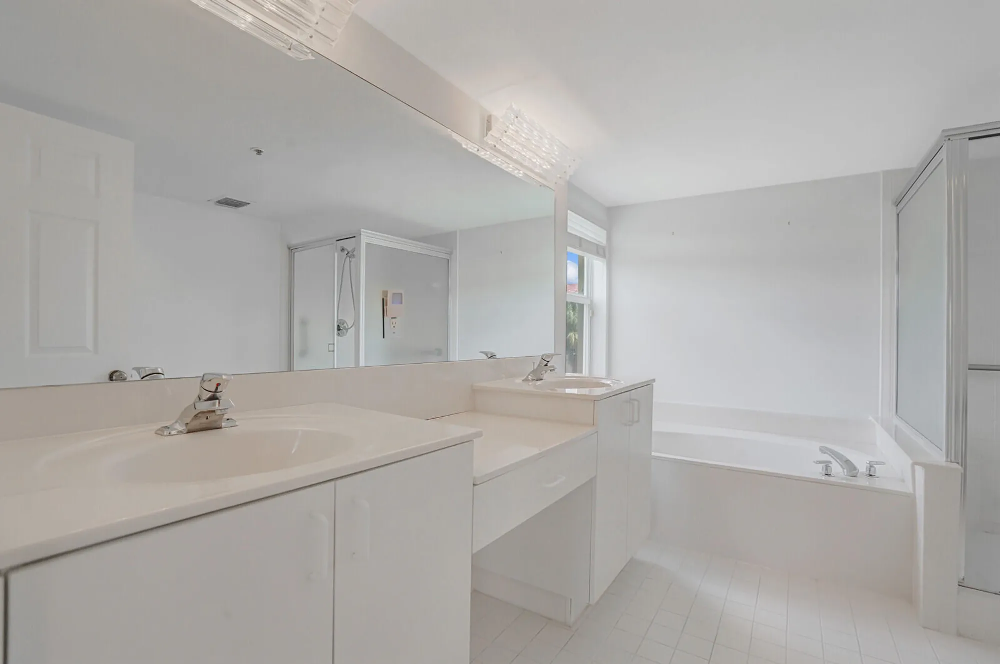 Property Slideshow image 24 of 45 | 5874 crystal shores dr apt 308, Boynton Beach, FL, 33437