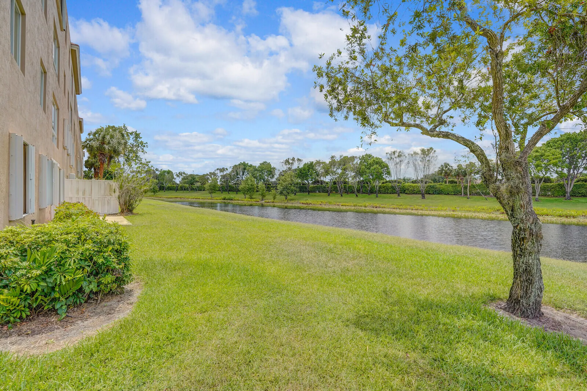 Property Slideshow image 32 of 45 | 5874 crystal shores dr apt 308, Boynton Beach, FL, 33437