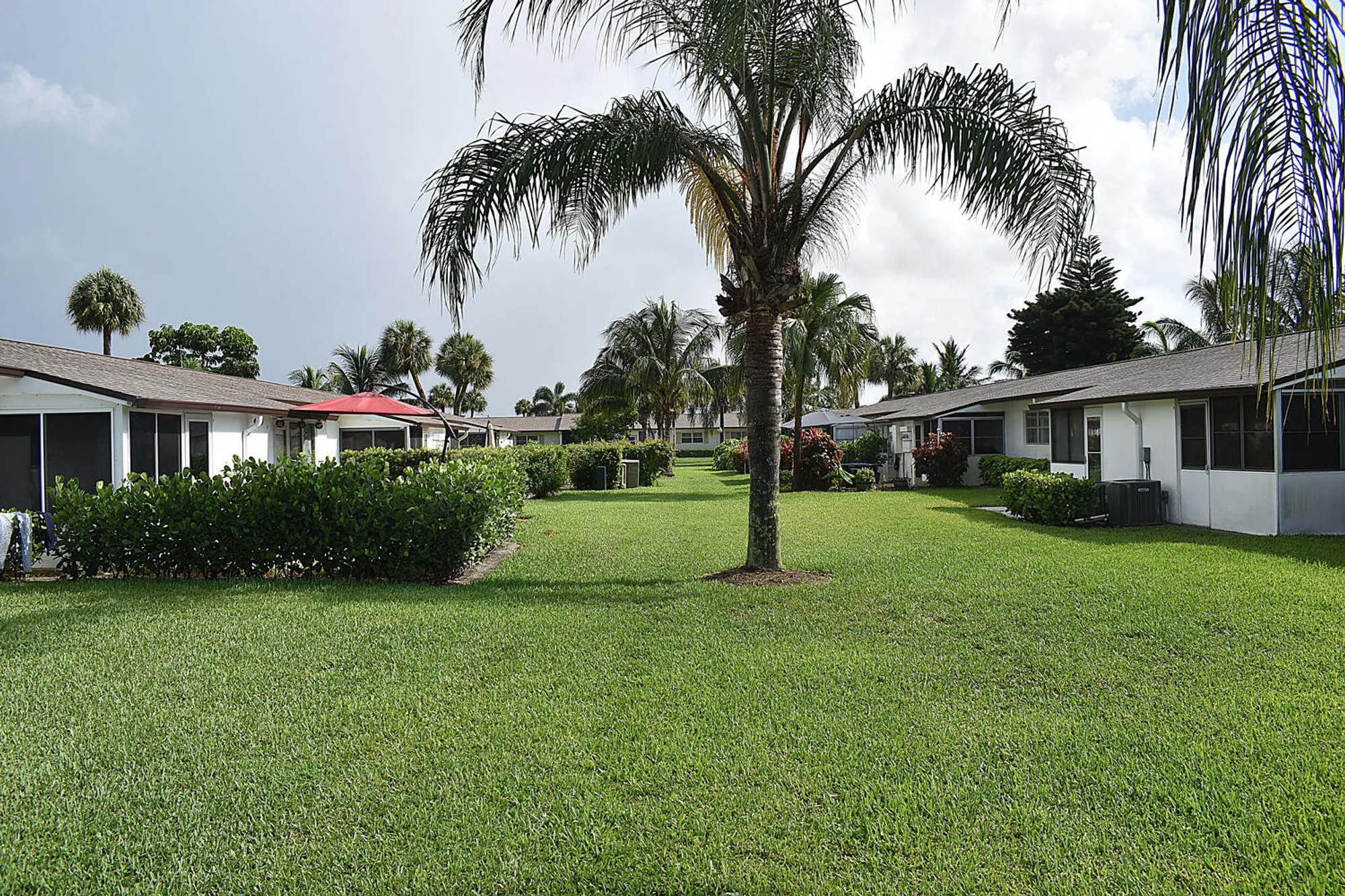 Property Slideshow image 20 of 33 | 2930 crosley dr g, West Palm Beach, FL, 33415