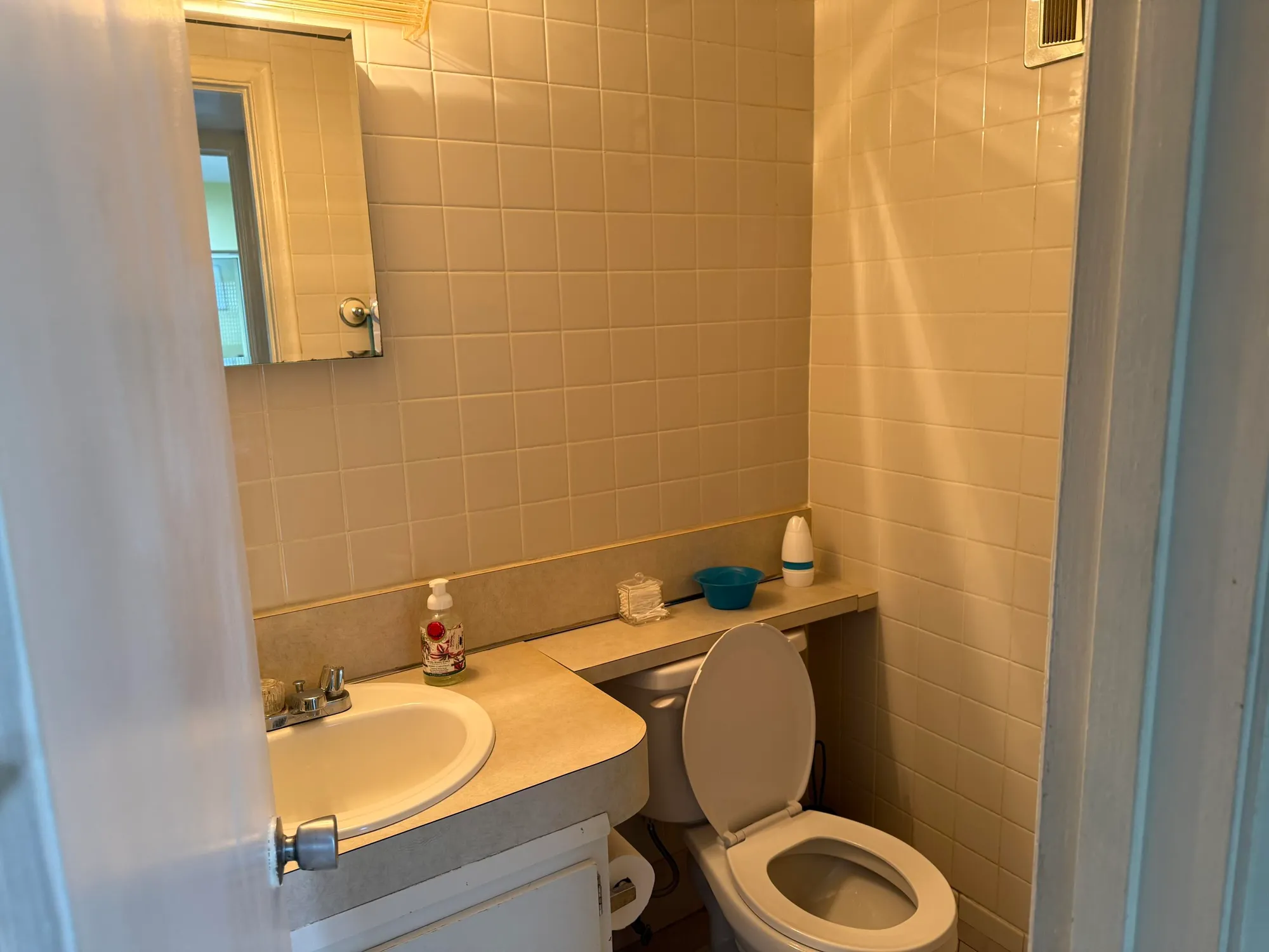 Property Slideshow image 5 of 12 | 37 waltham b, West Palm Beach, FL, 33417